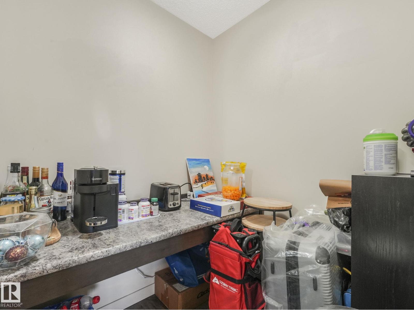 #212 508 ALBANY WY NW, Edmonton