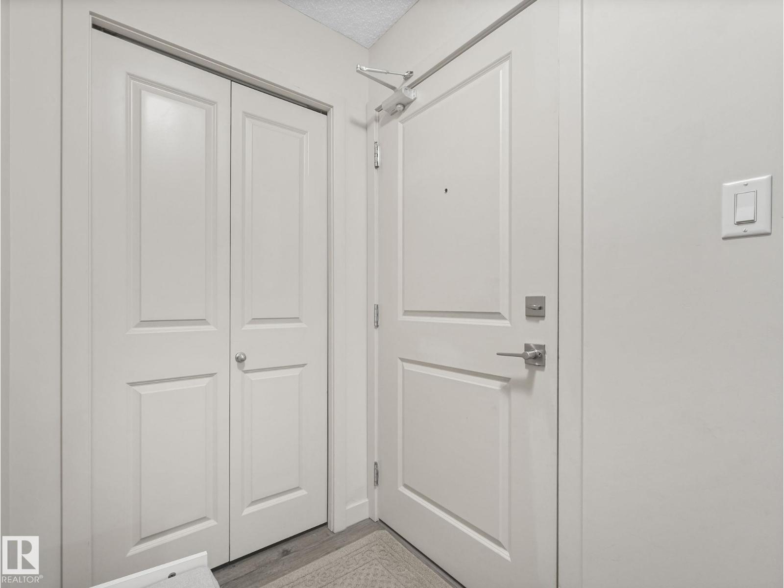 #212 508 ALBANY WY NW, Edmonton