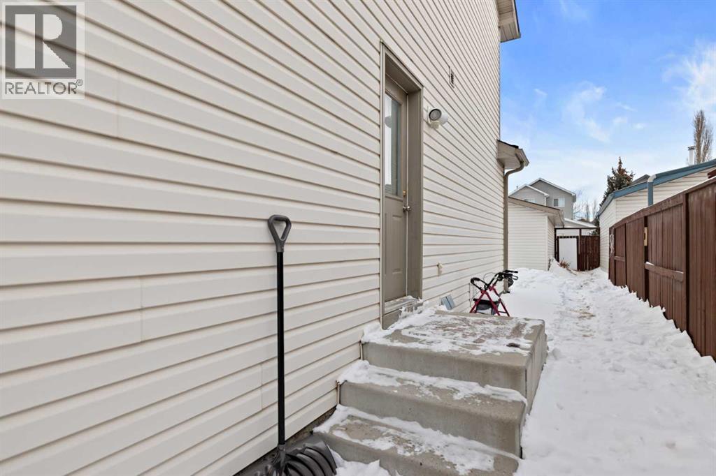 Single Family House for Sale in  Taravista Crescent Taradale Calgary 