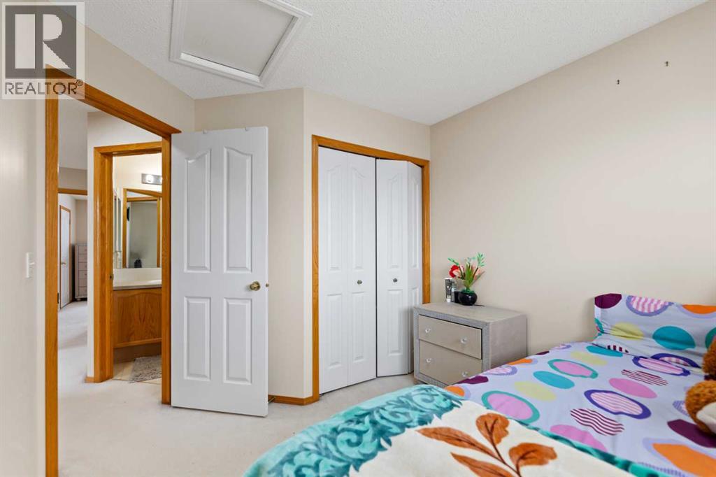 Single Family House for Sale in  Taravista Crescent Taradale Calgary 