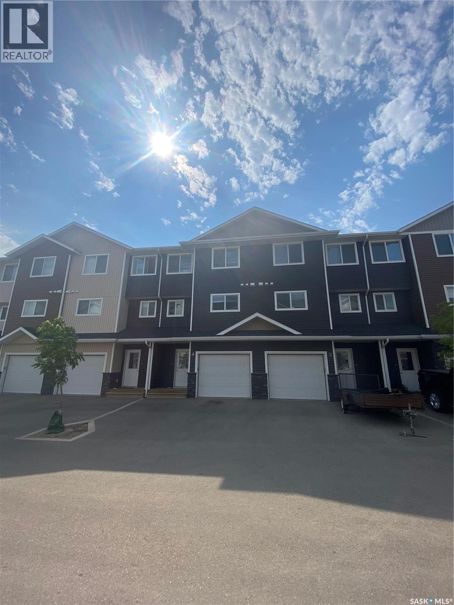 #4 1060 PARR HILL DRIVE - 4