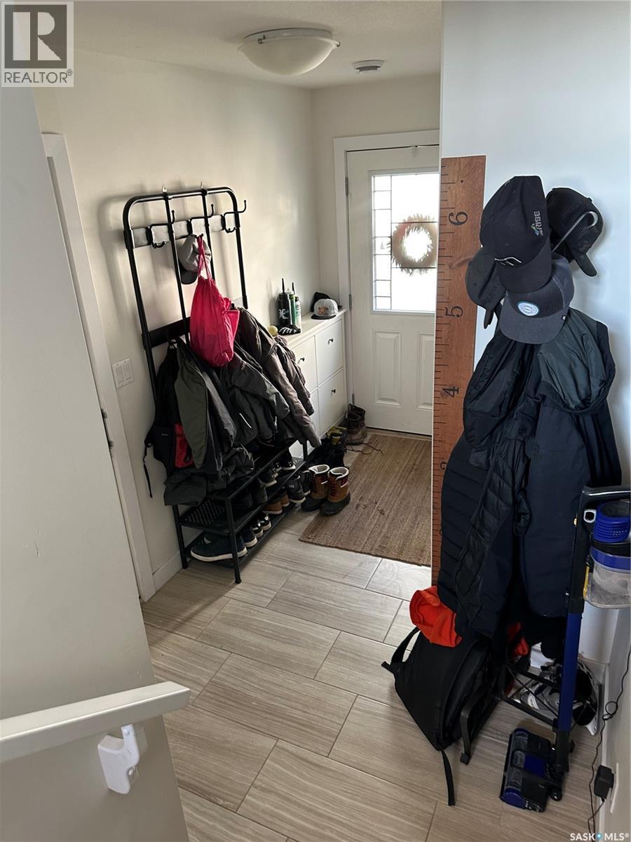 #4 1060 PARR HILL DRIVE - 6