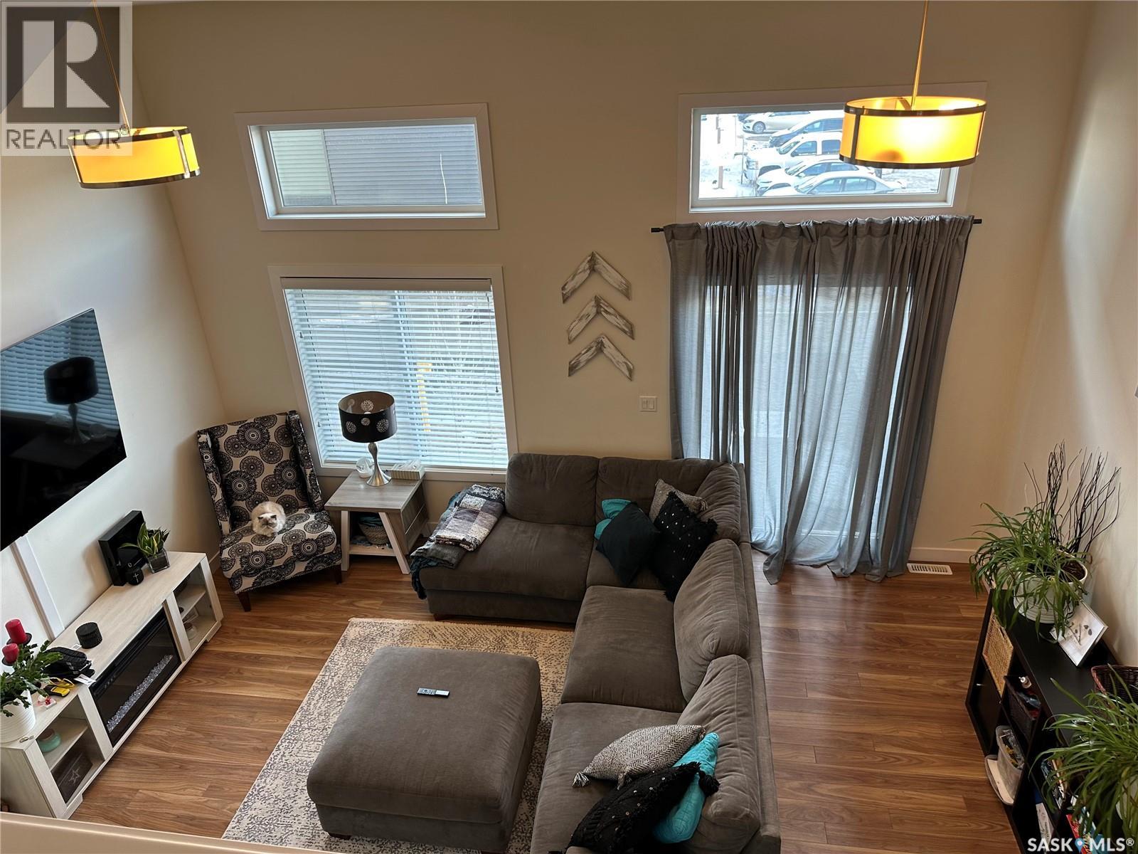 #4 1060 PARR HILL DRIVE - 9