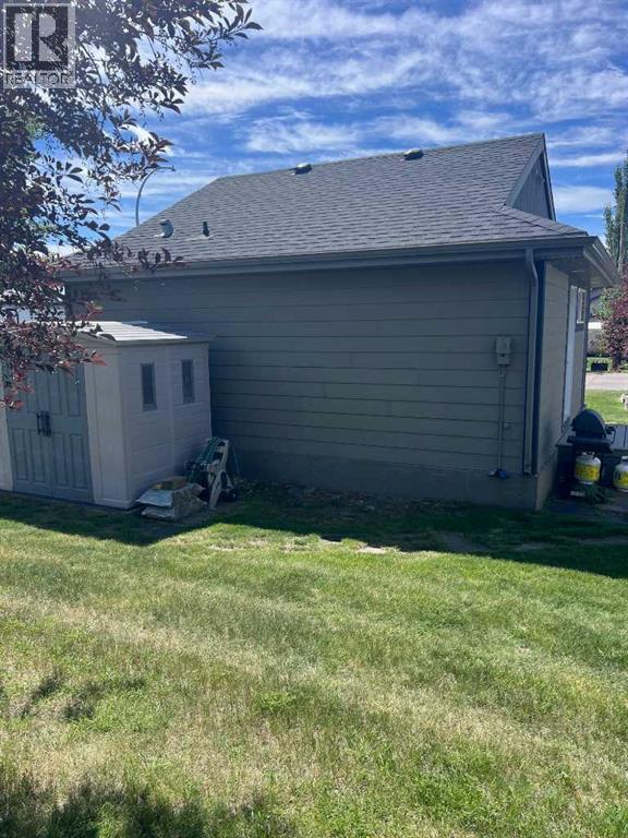 3011 South Pine Lake Road, Rural Red Deer County