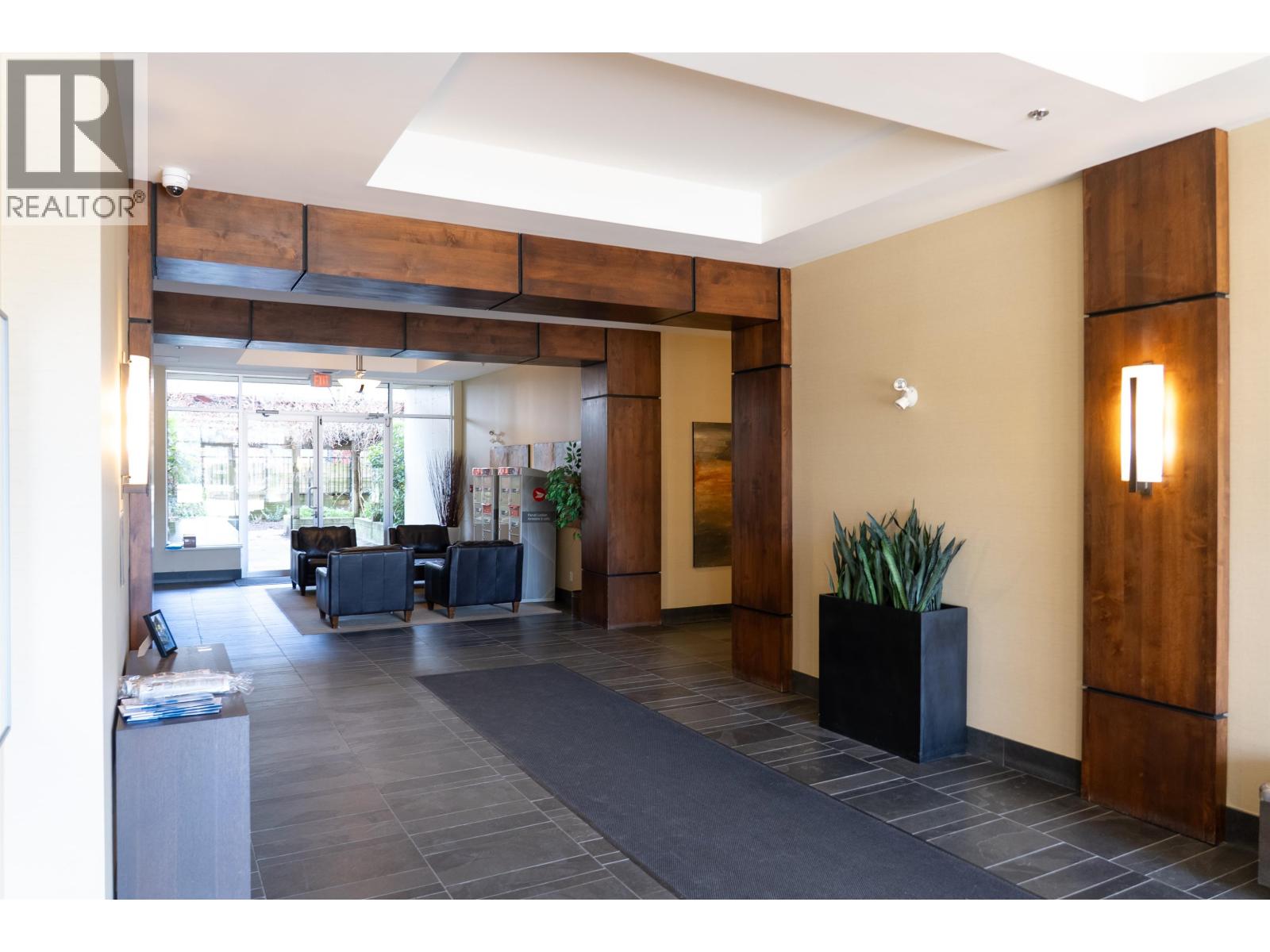 602 1211 VILLAGE GREEN WAY, Squamish