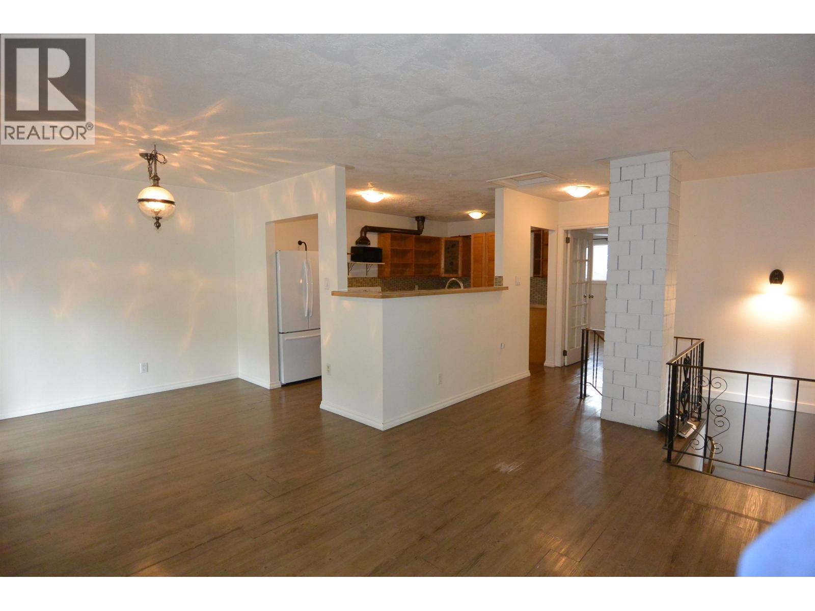 3904 RAILWAY Avenue, Smithers