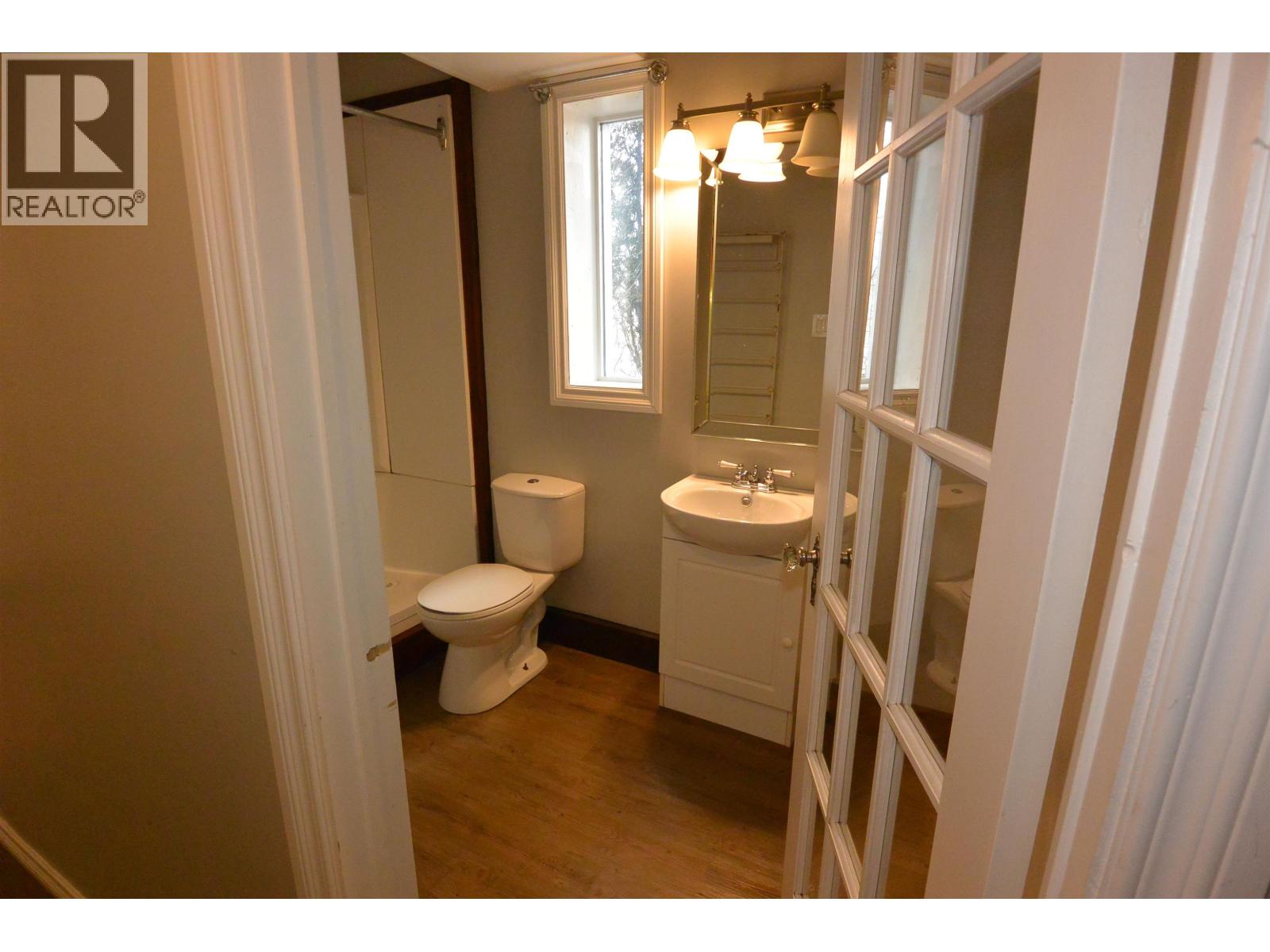 3904 RAILWAY Avenue, Smithers