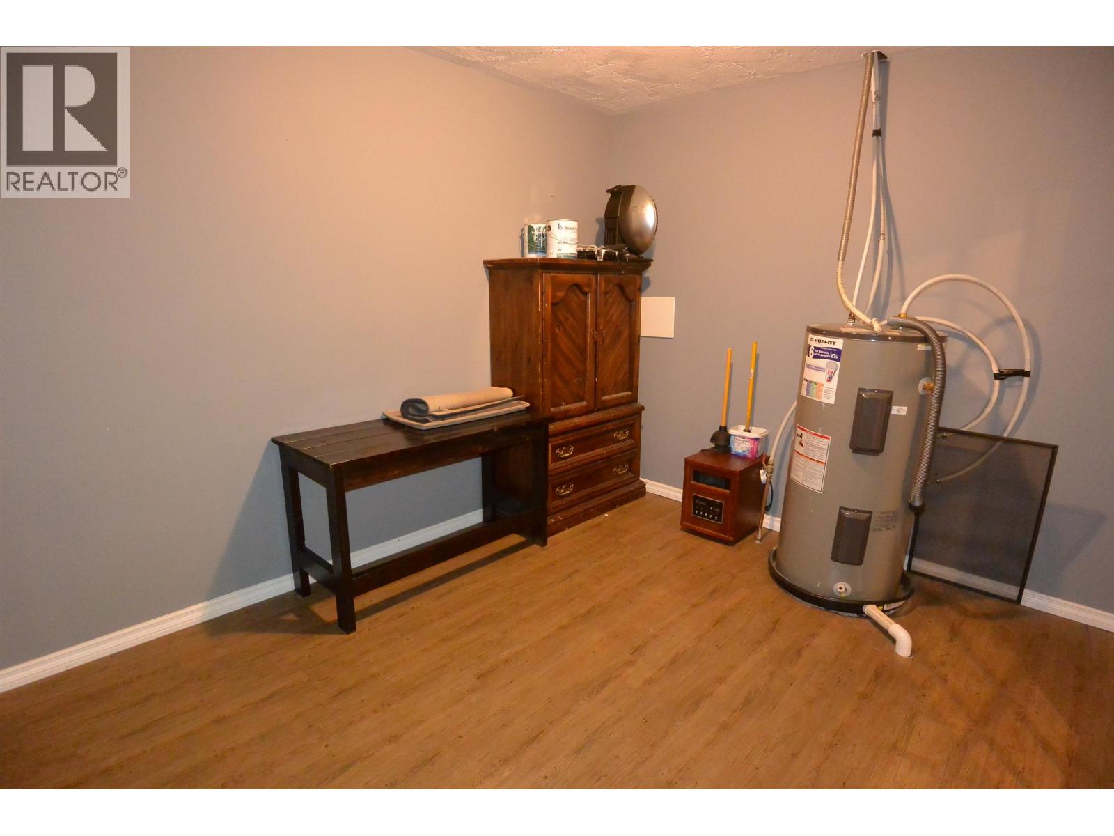 3904 RAILWAY Avenue, Smithers