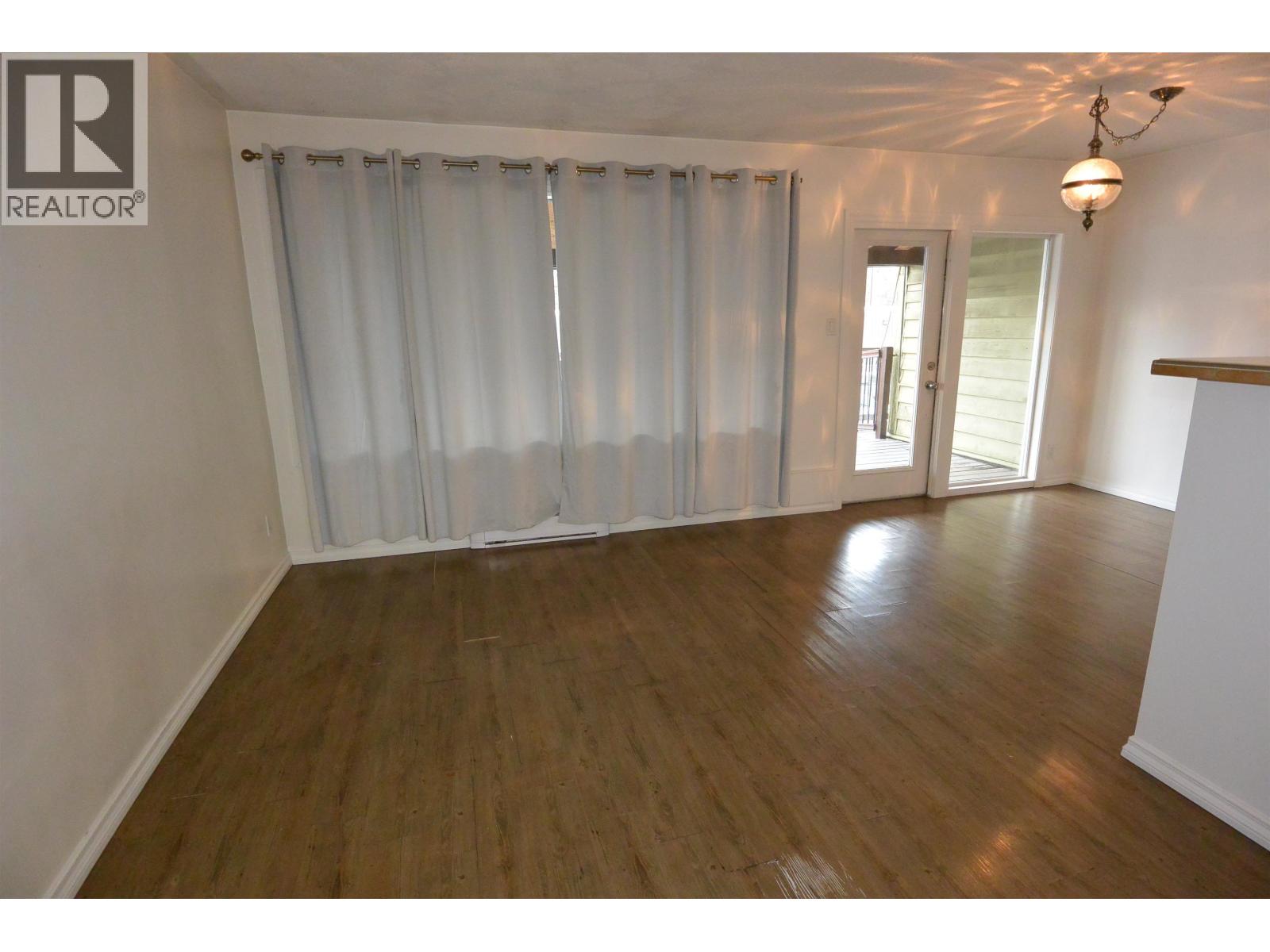 3904 RAILWAY Avenue, Smithers