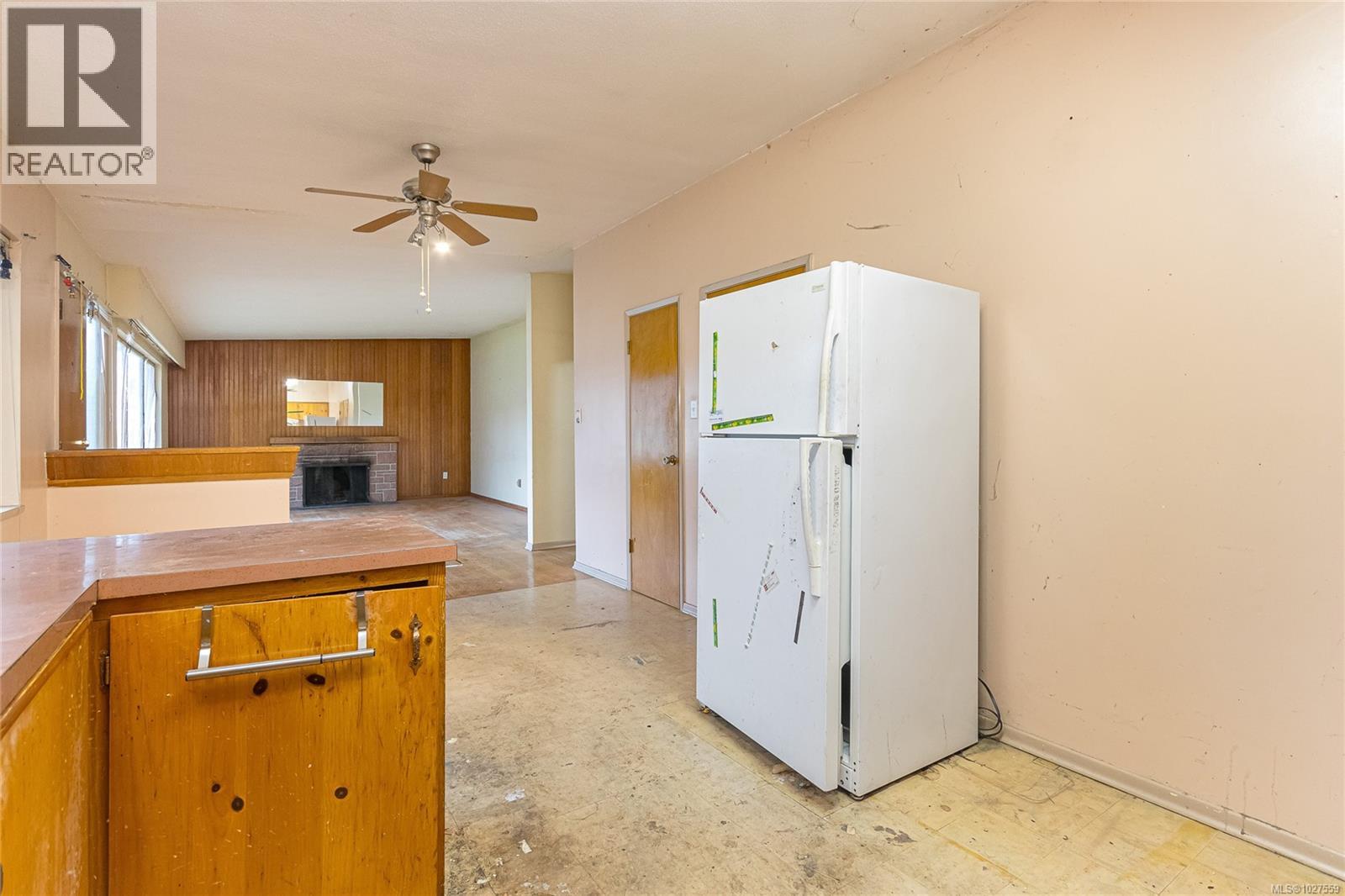  3903 Stockton Crescent, Saanich