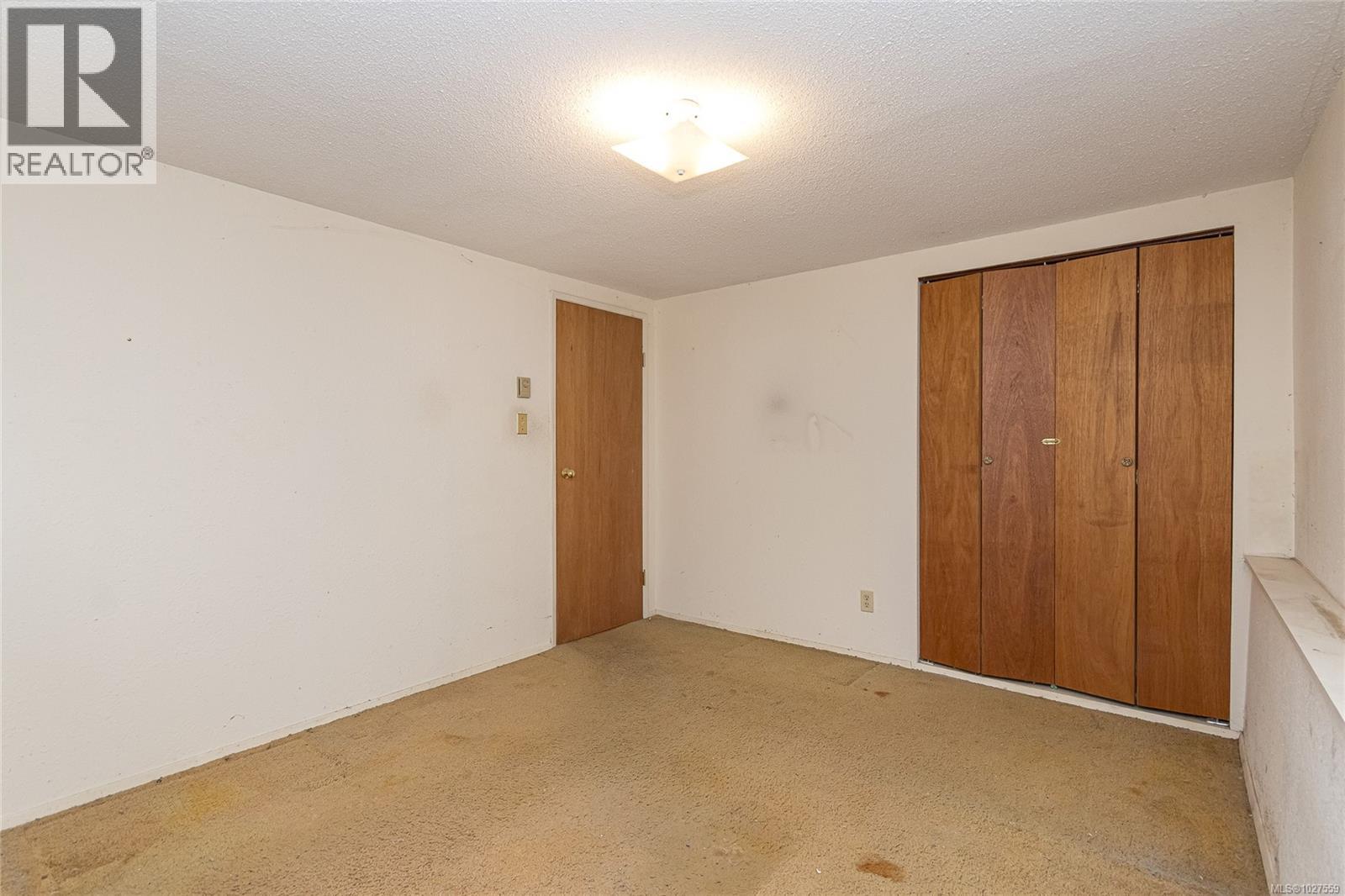  3903 Stockton Crescent, Saanich