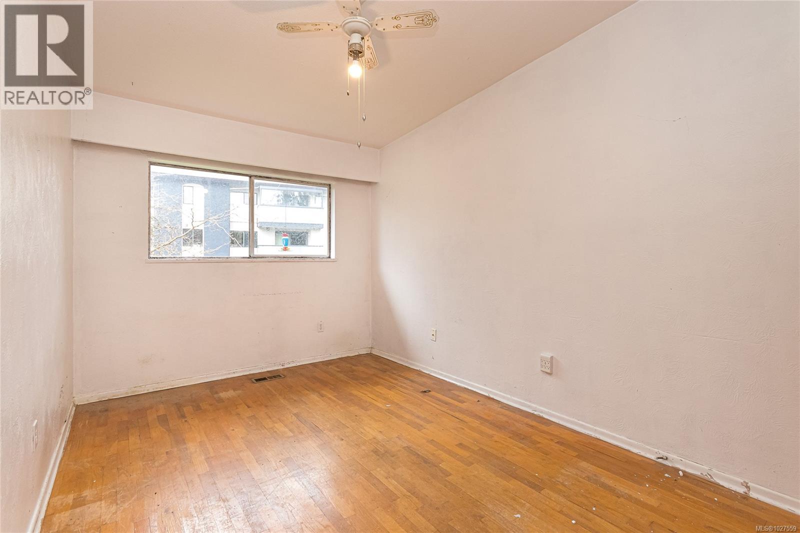  3903 Stockton Crescent, Saanich