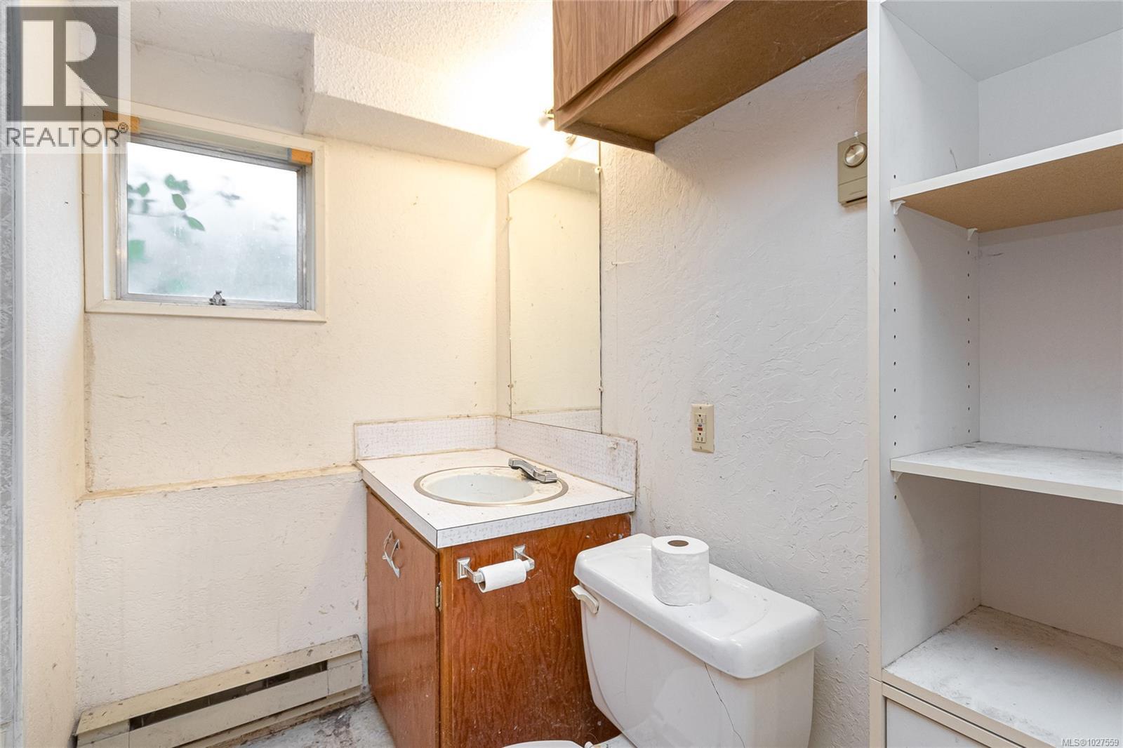  3903 Stockton Crescent, Saanich