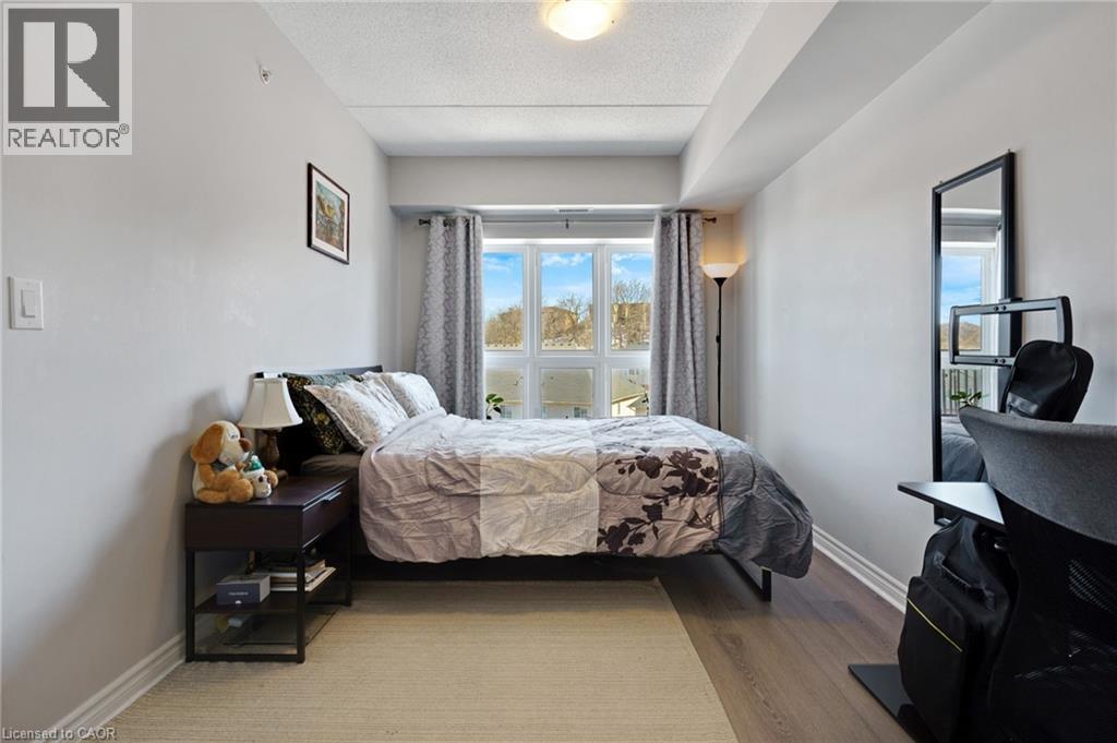#503 155 WATER STREET S - 31