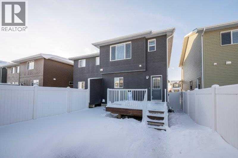 Single Family House for Sale in  Redstone Drive NE Redstone Calgary 