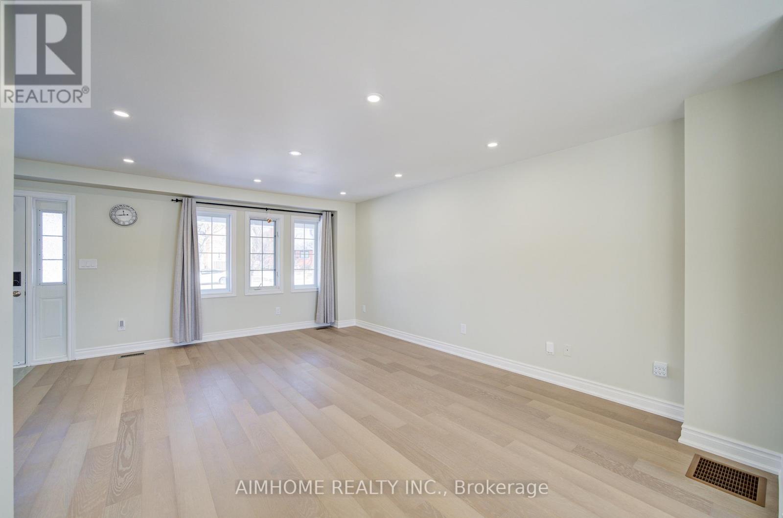 36 GRAND RIVER AVENUE - 11