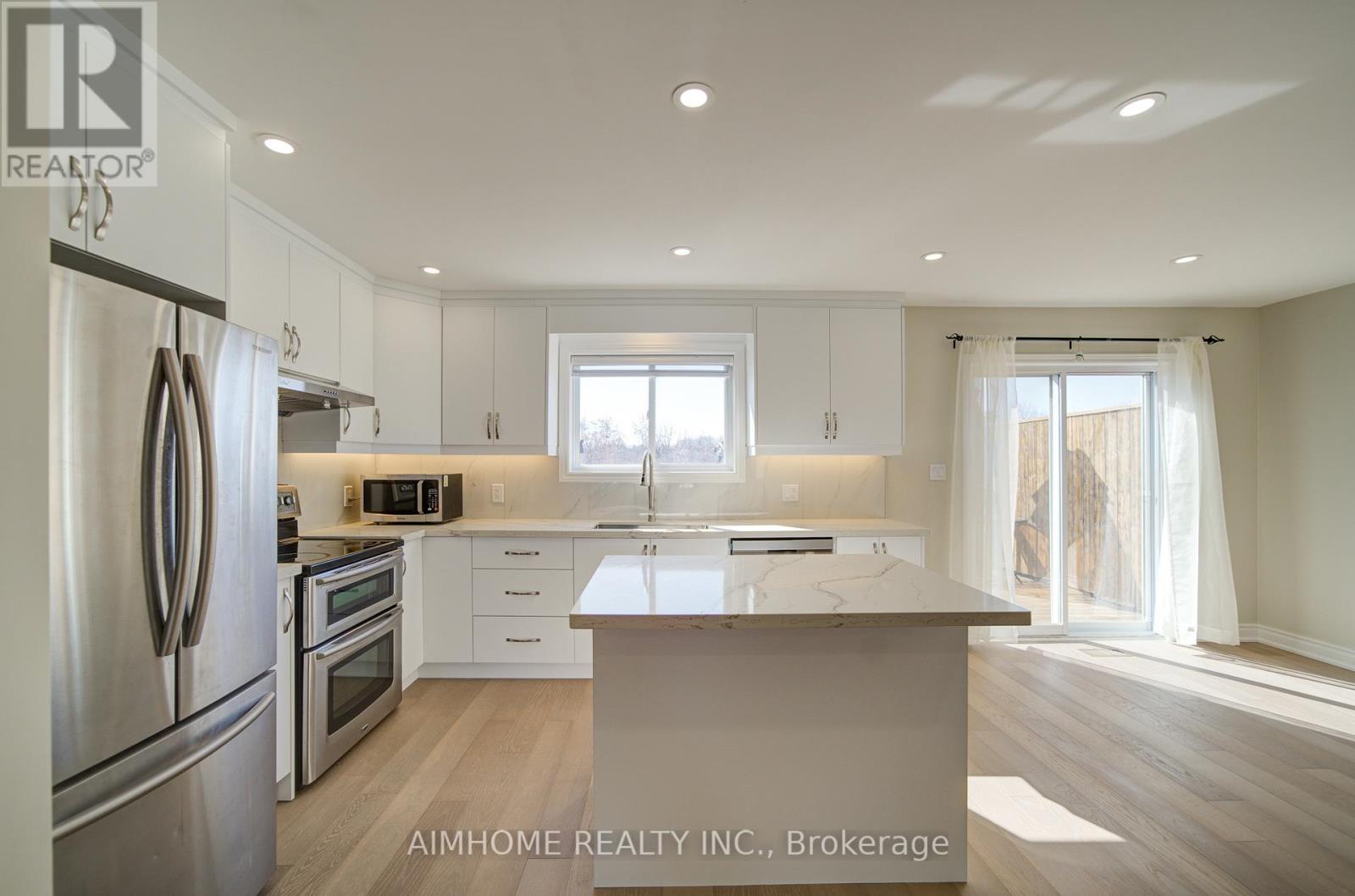 36 GRAND RIVER AVENUE - 12