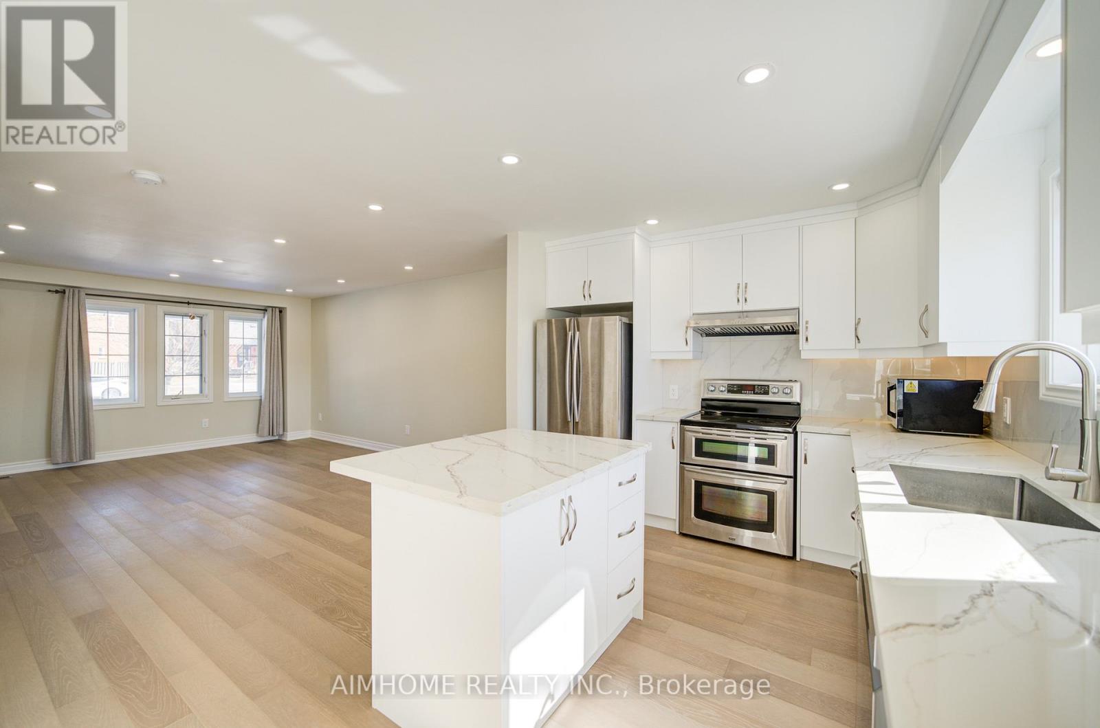 36 GRAND RIVER AVENUE - 13