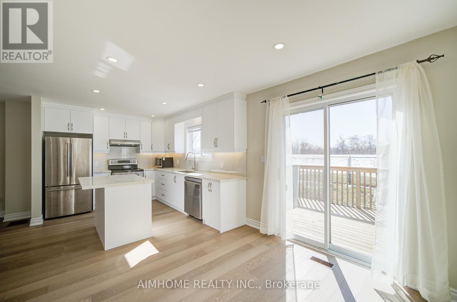 36 GRAND RIVER AVENUE - 17
