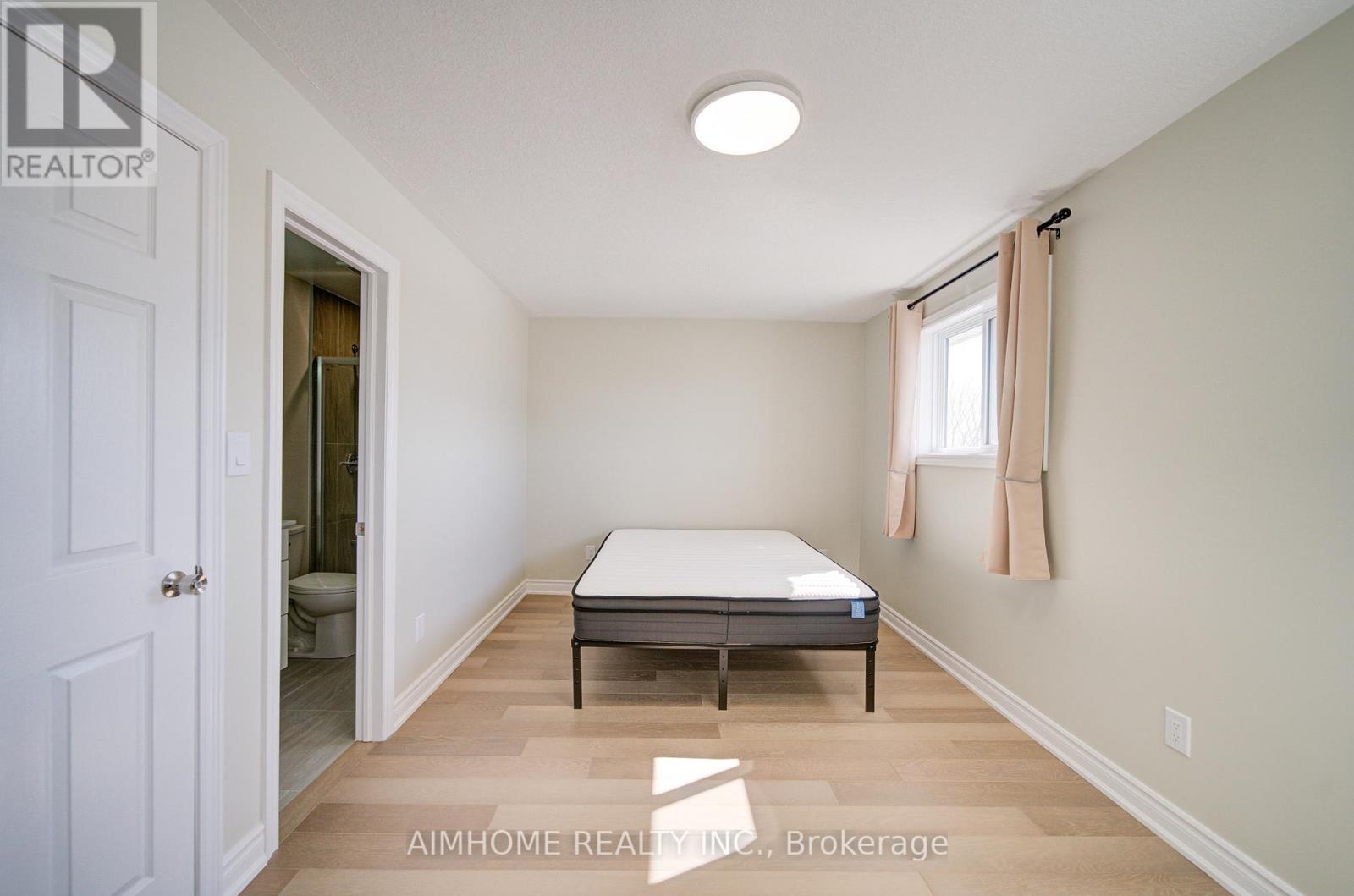 36 GRAND RIVER AVENUE - 23