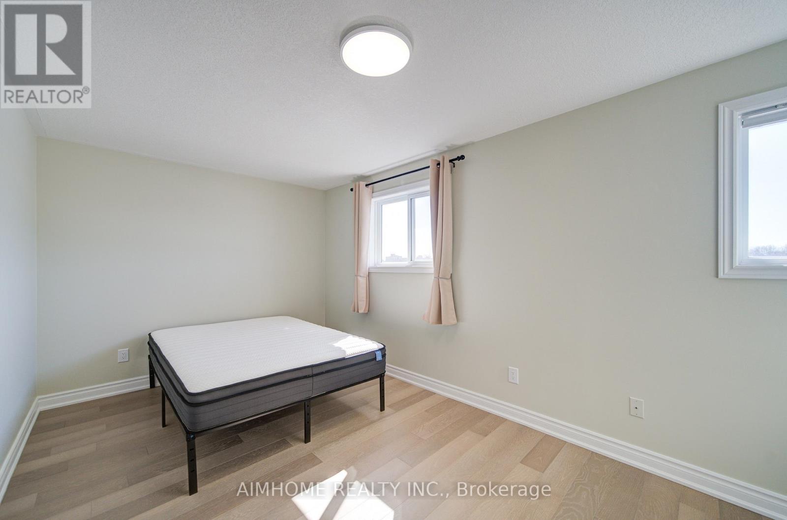 36 GRAND RIVER AVENUE - 24