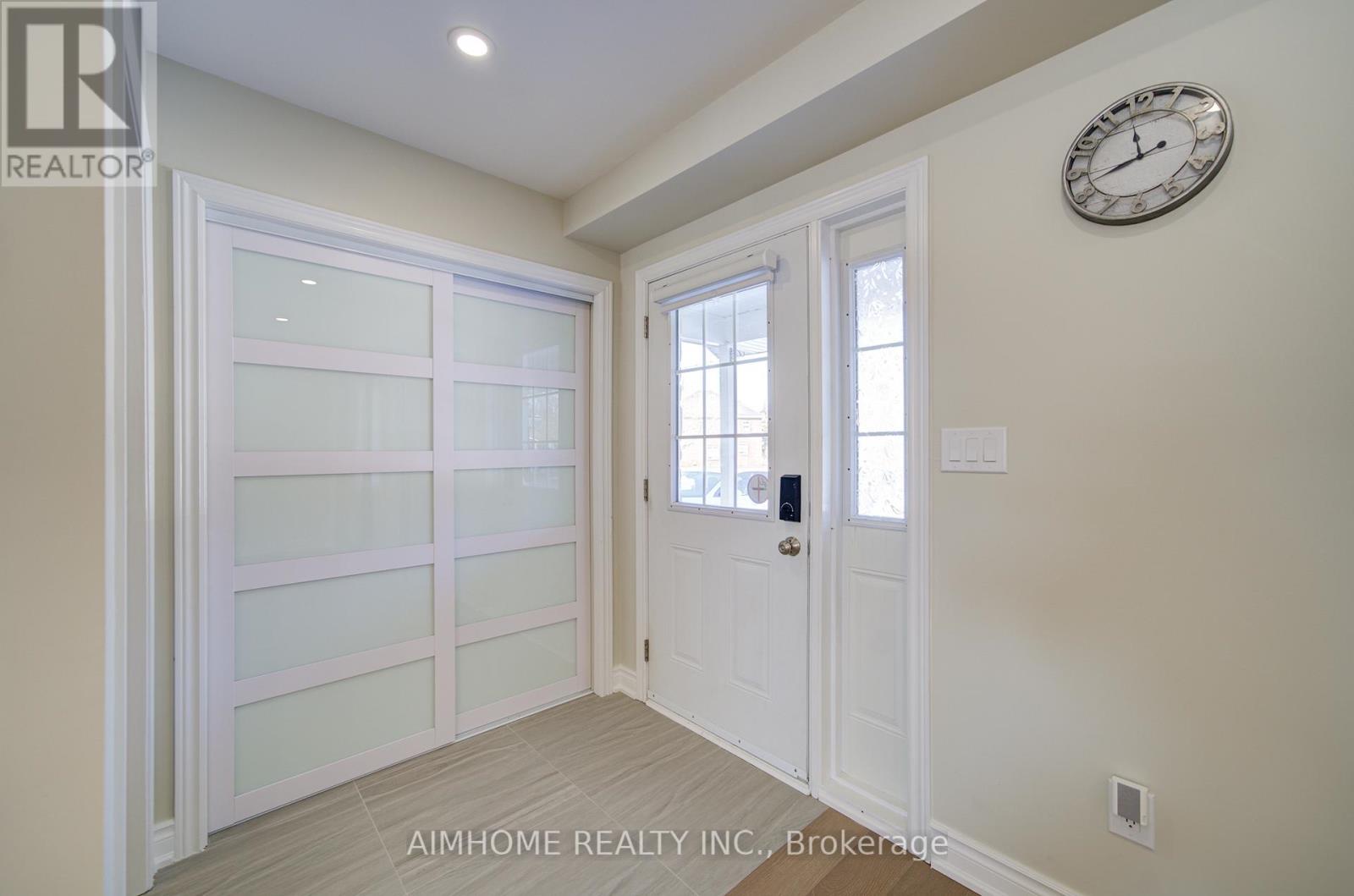 36 GRAND RIVER AVENUE - 3