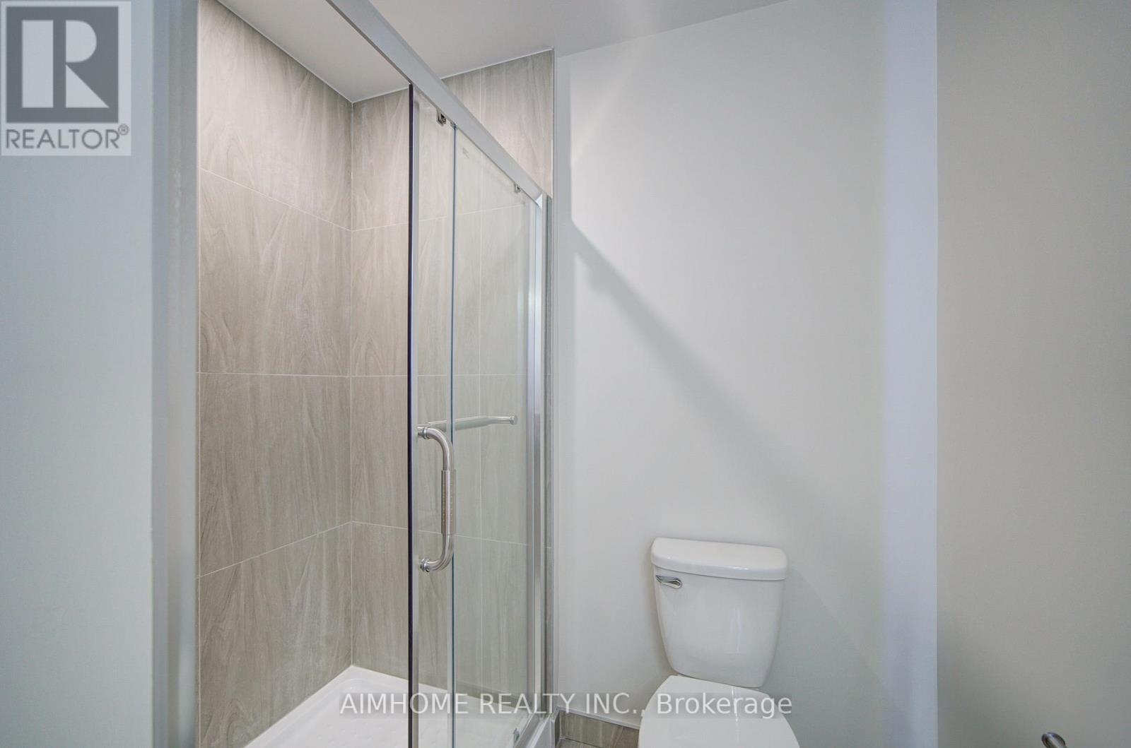 36 GRAND RIVER AVENUE - 30