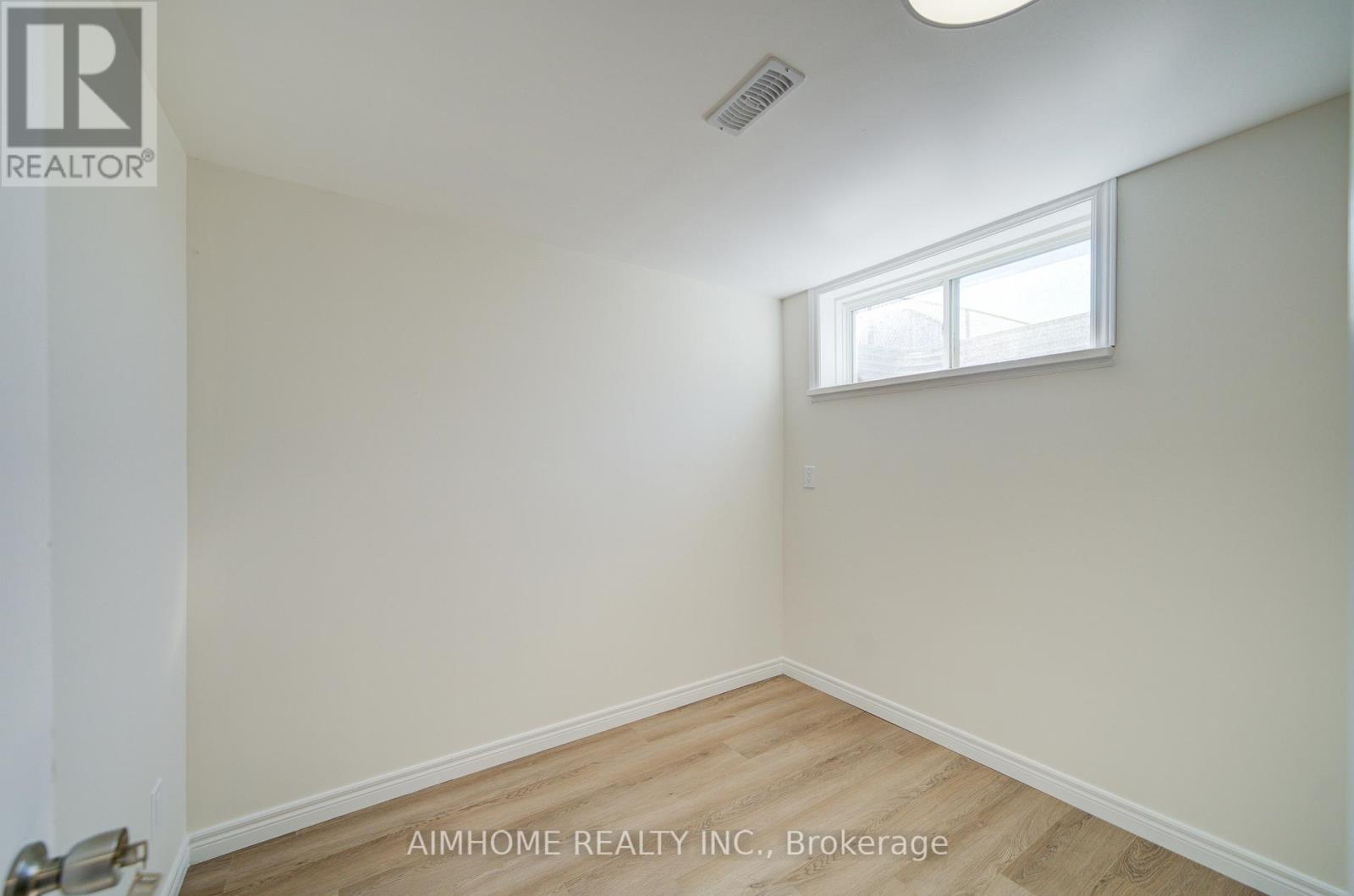 36 GRAND RIVER AVENUE - 42