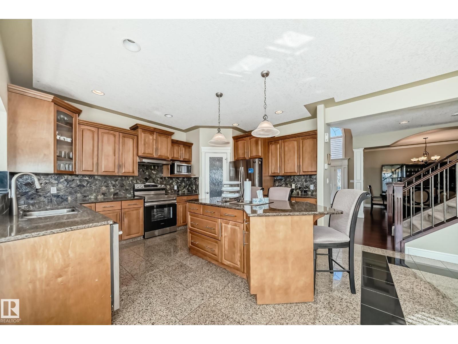 16104 136 ST NW, Edmonton