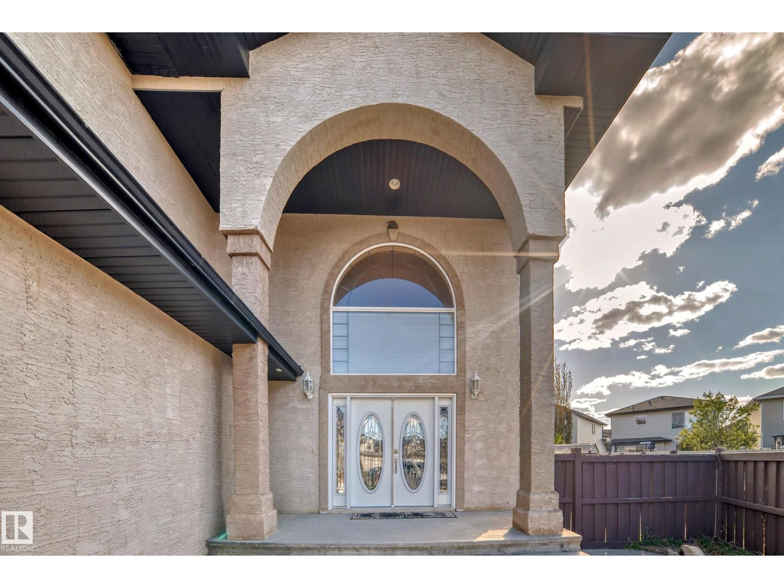 16104 136 ST NW, Edmonton