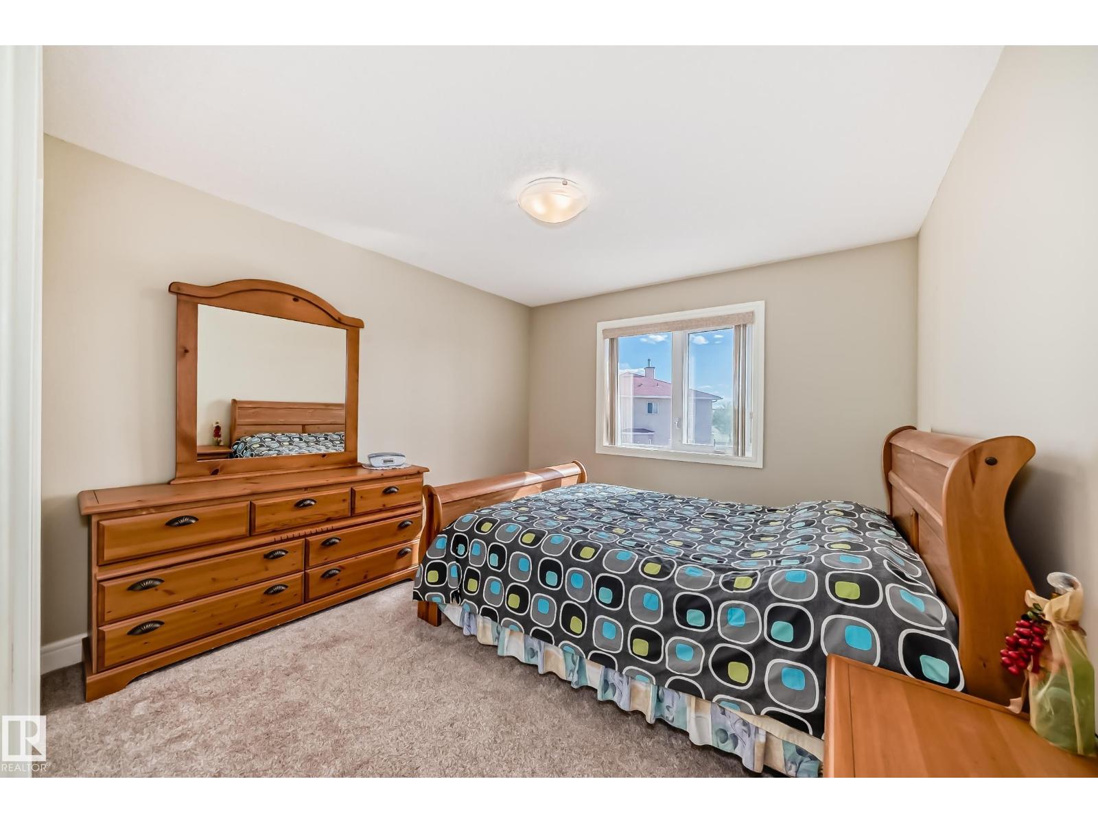 16104 136 ST NW, Edmonton