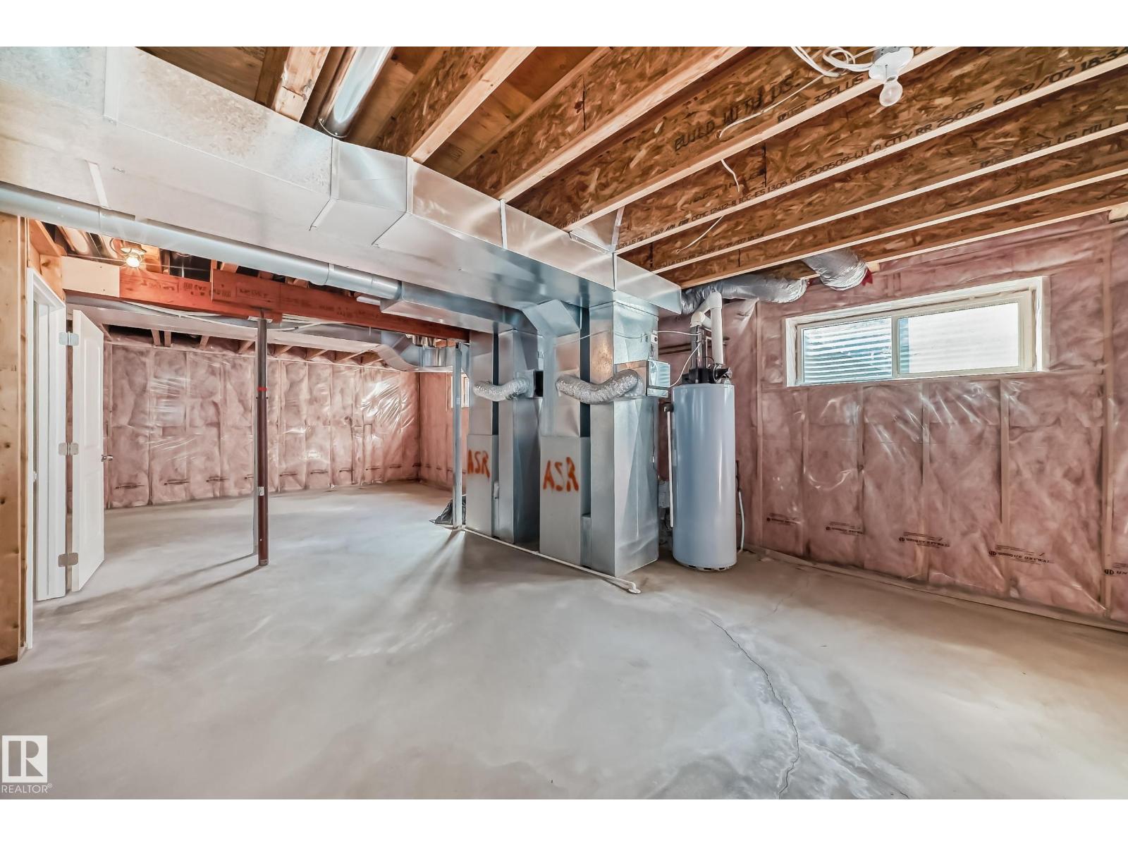 16104 136 ST NW - 55