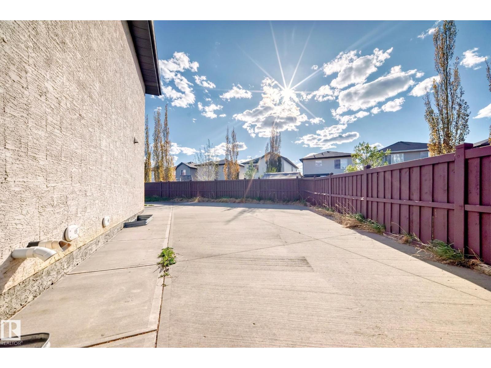 16104 136 ST NW, Edmonton