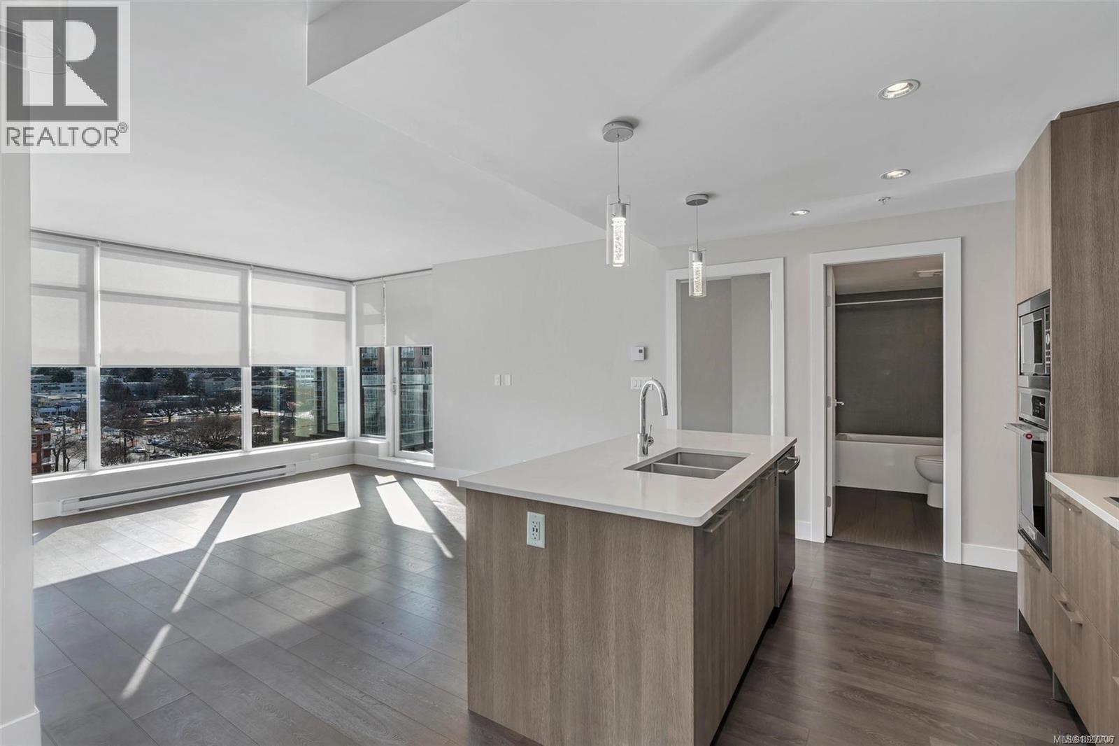 806 960 Yates Street, Victoria