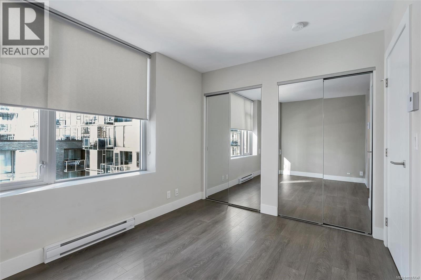 806 960 Yates Street, Victoria