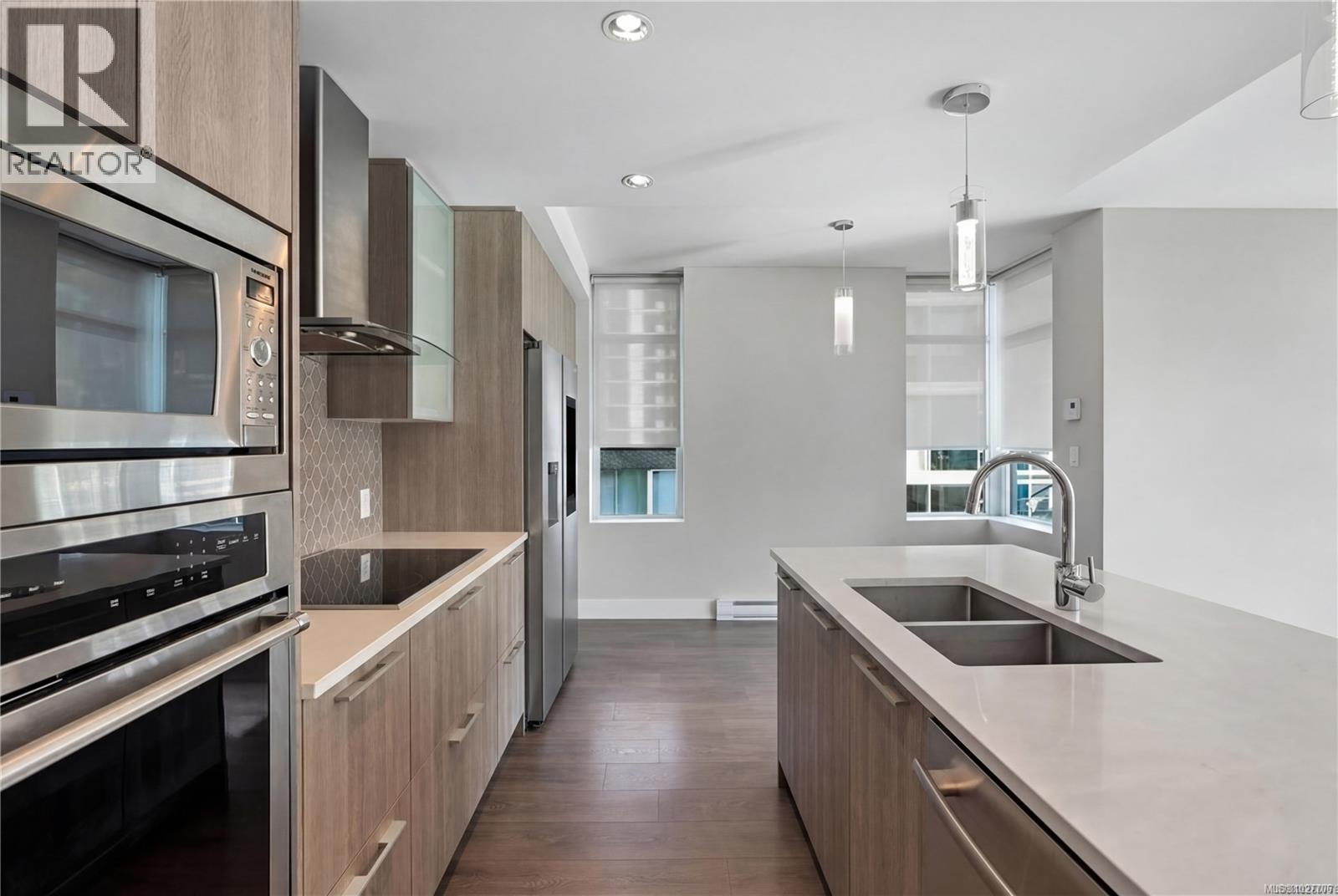 806 960 Yates Street, Victoria