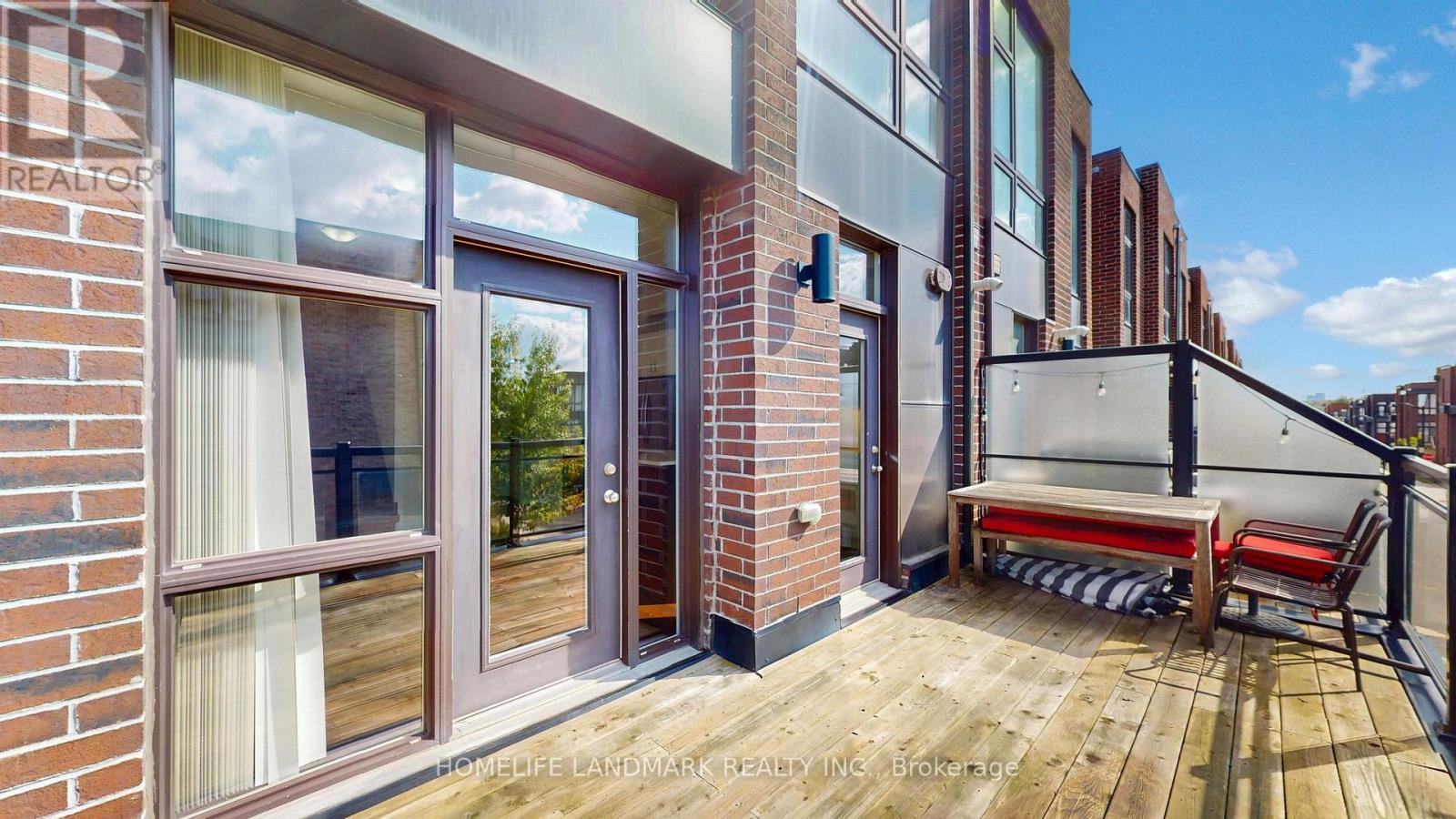 9180 BATHURST STREET - 22