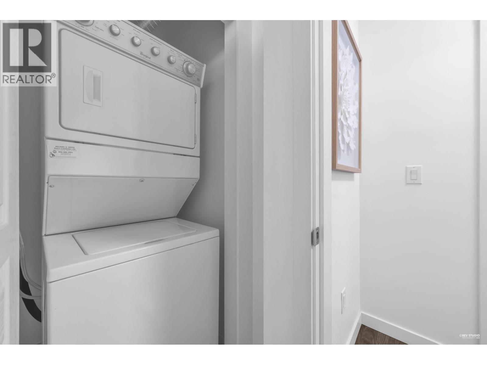 411 1152 WINDSOR MEWS, Coquitlam