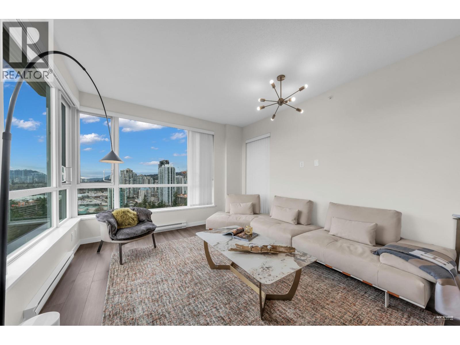 2404 3096 WINDSOR GATE, Coquitlam