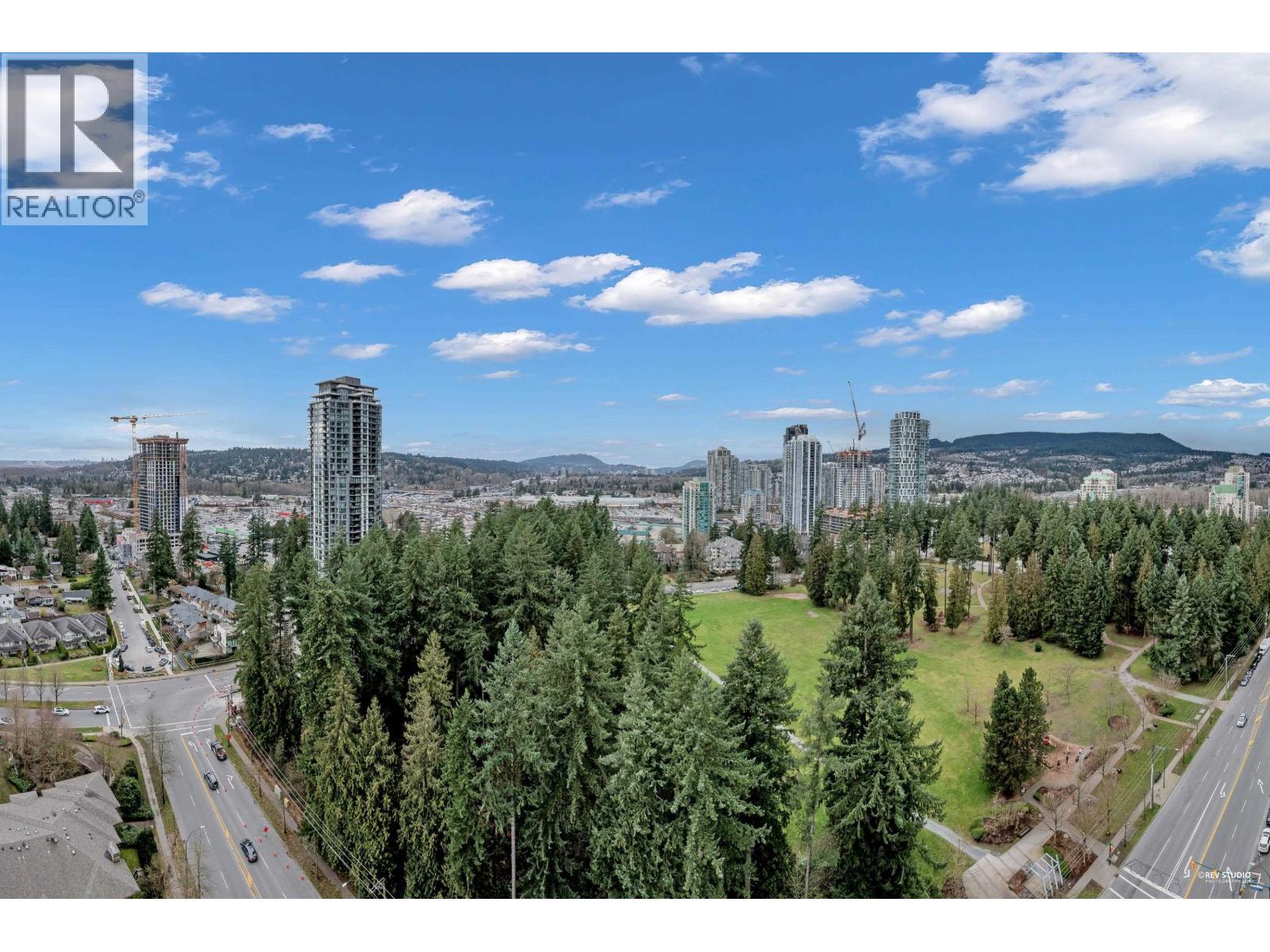 2404 3096 WINDSOR GATE, Coquitlam