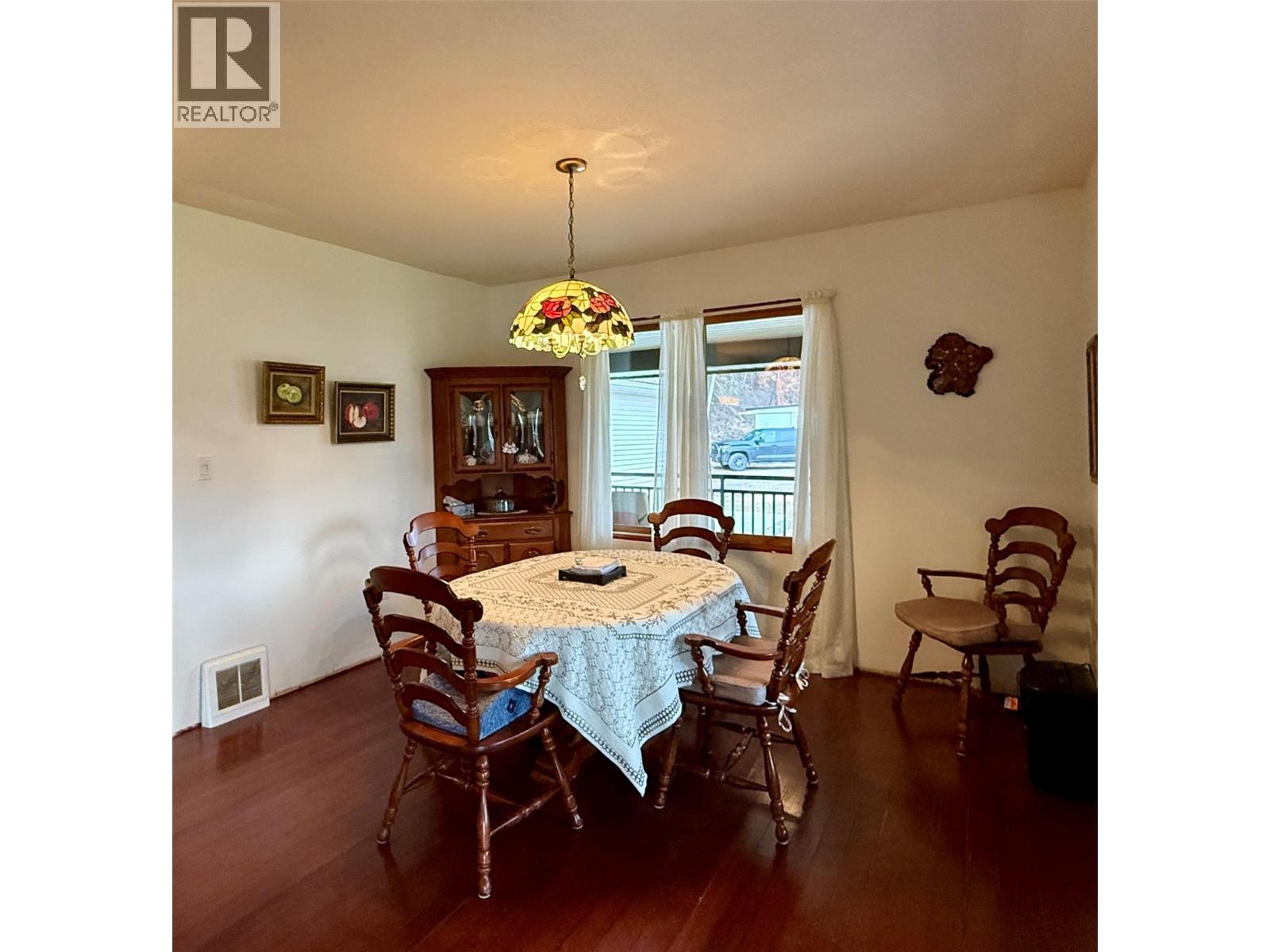 311 302nd Avenue, Kimberley