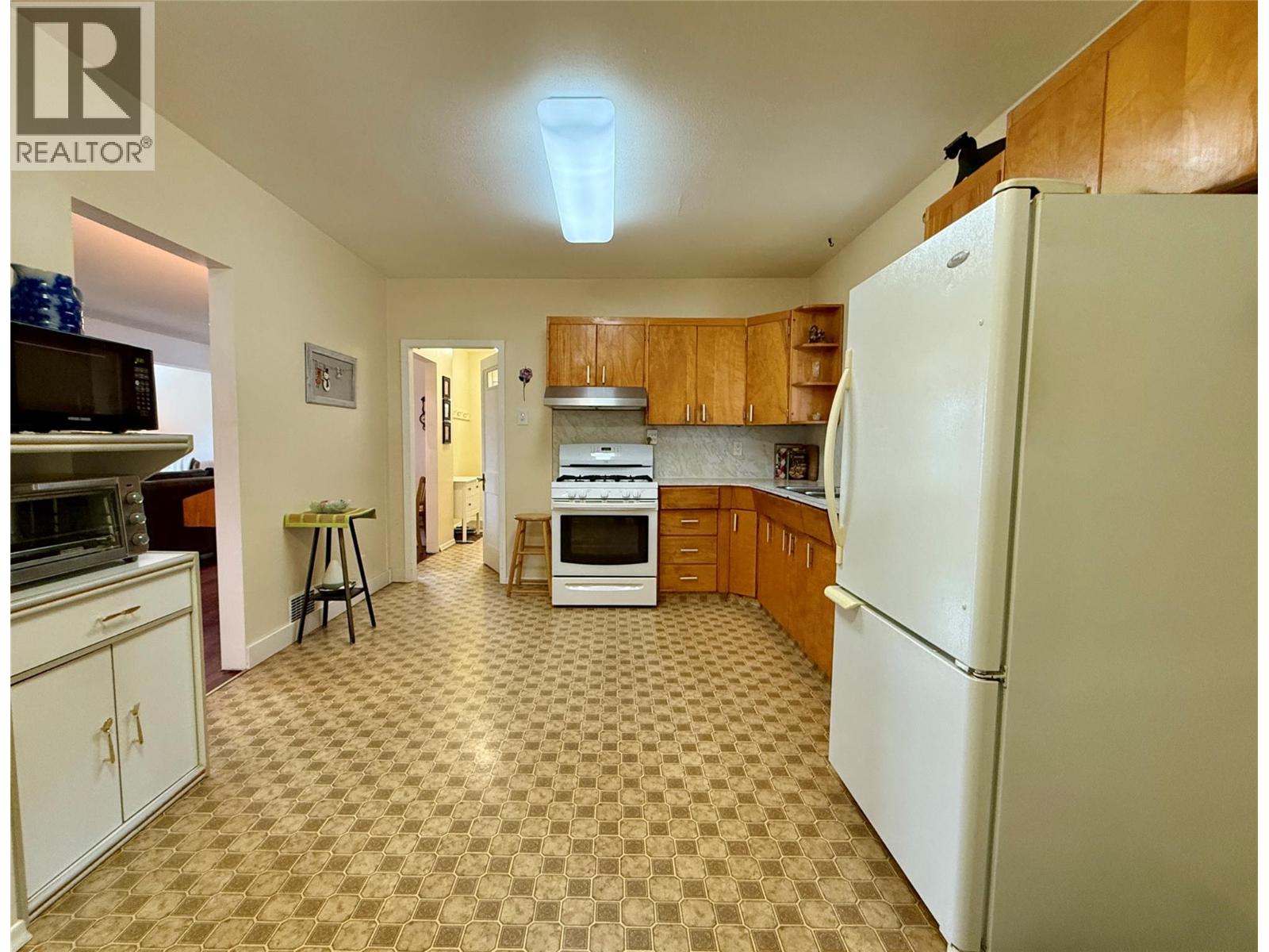 311 302nd Avenue, Kimberley