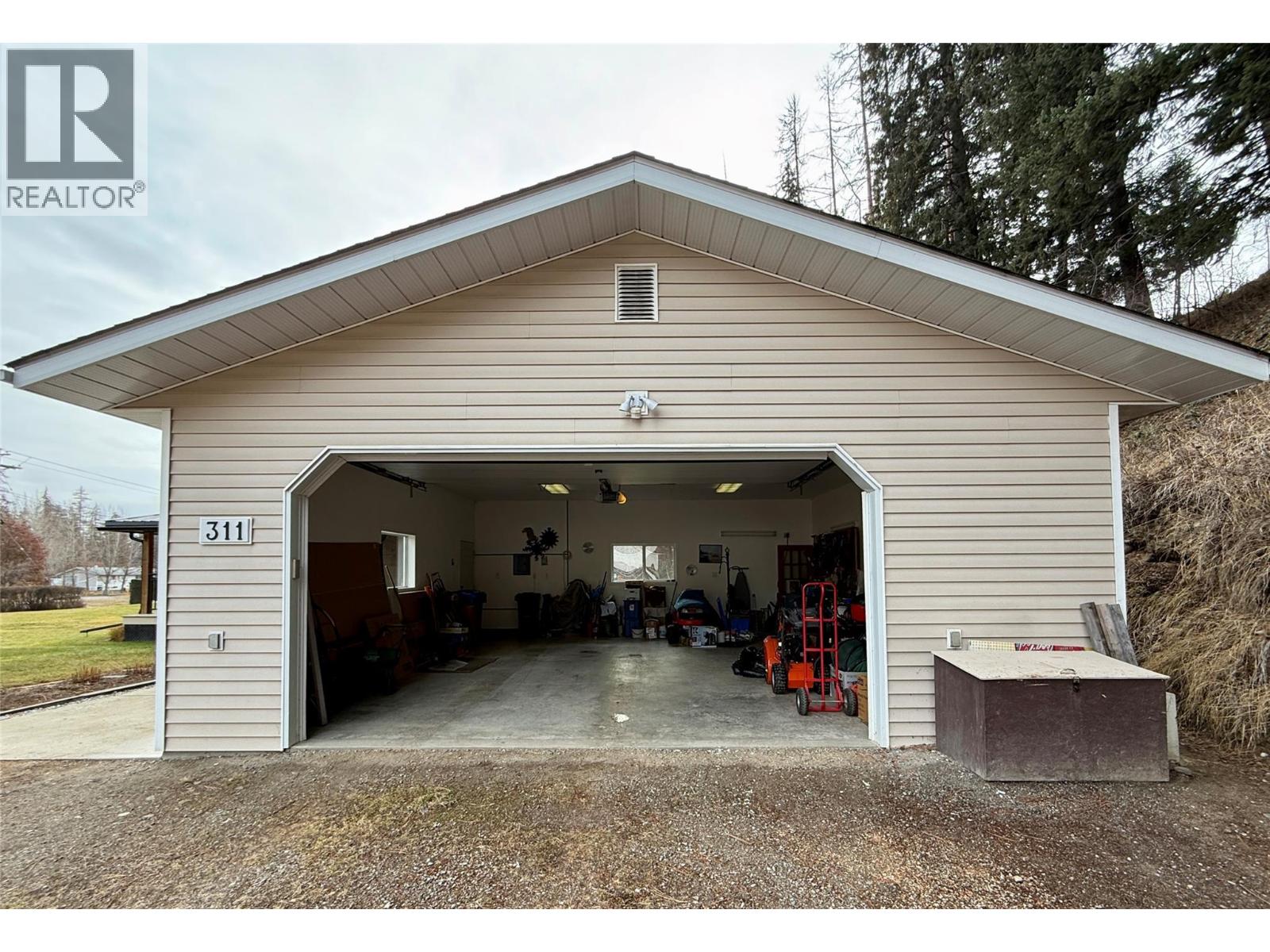 311 302nd Avenue, Kimberley