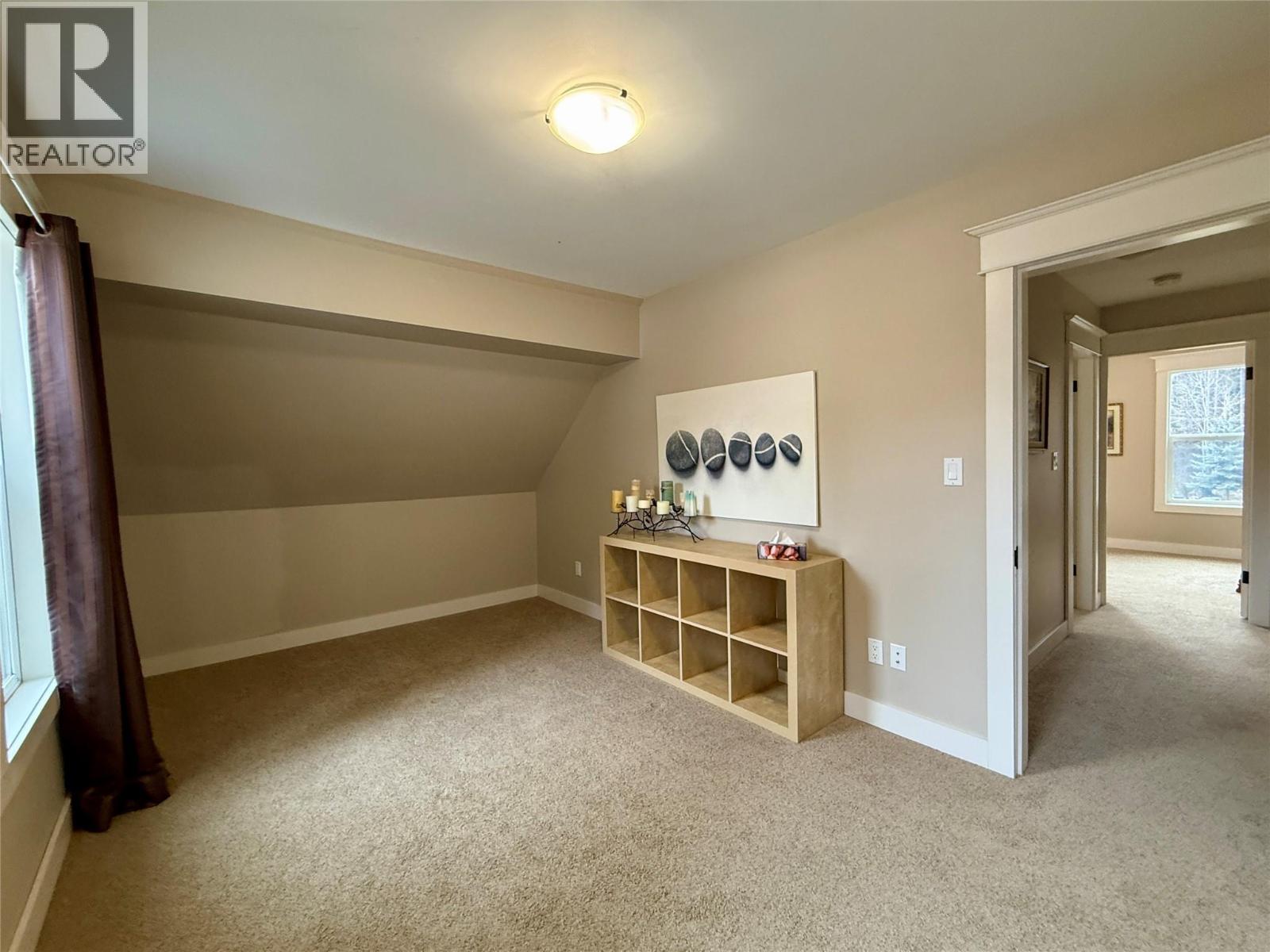 311 302nd Avenue, Kimberley