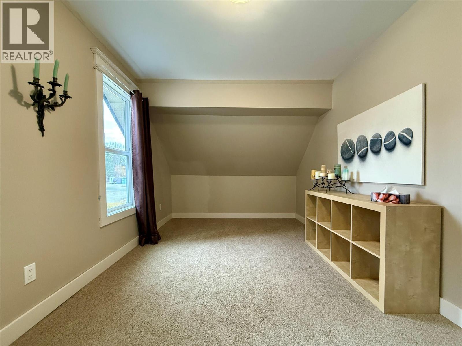 311 302nd Avenue, Kimberley