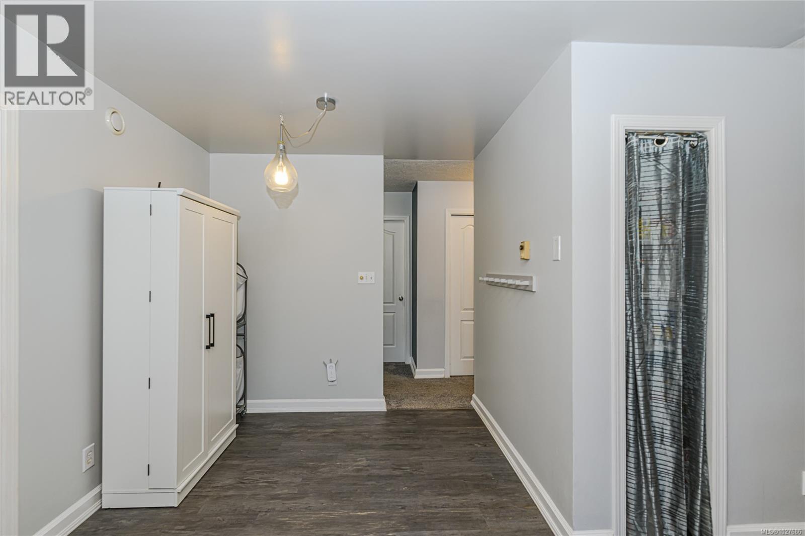  745 Cecil Blogg Drive, Colwood