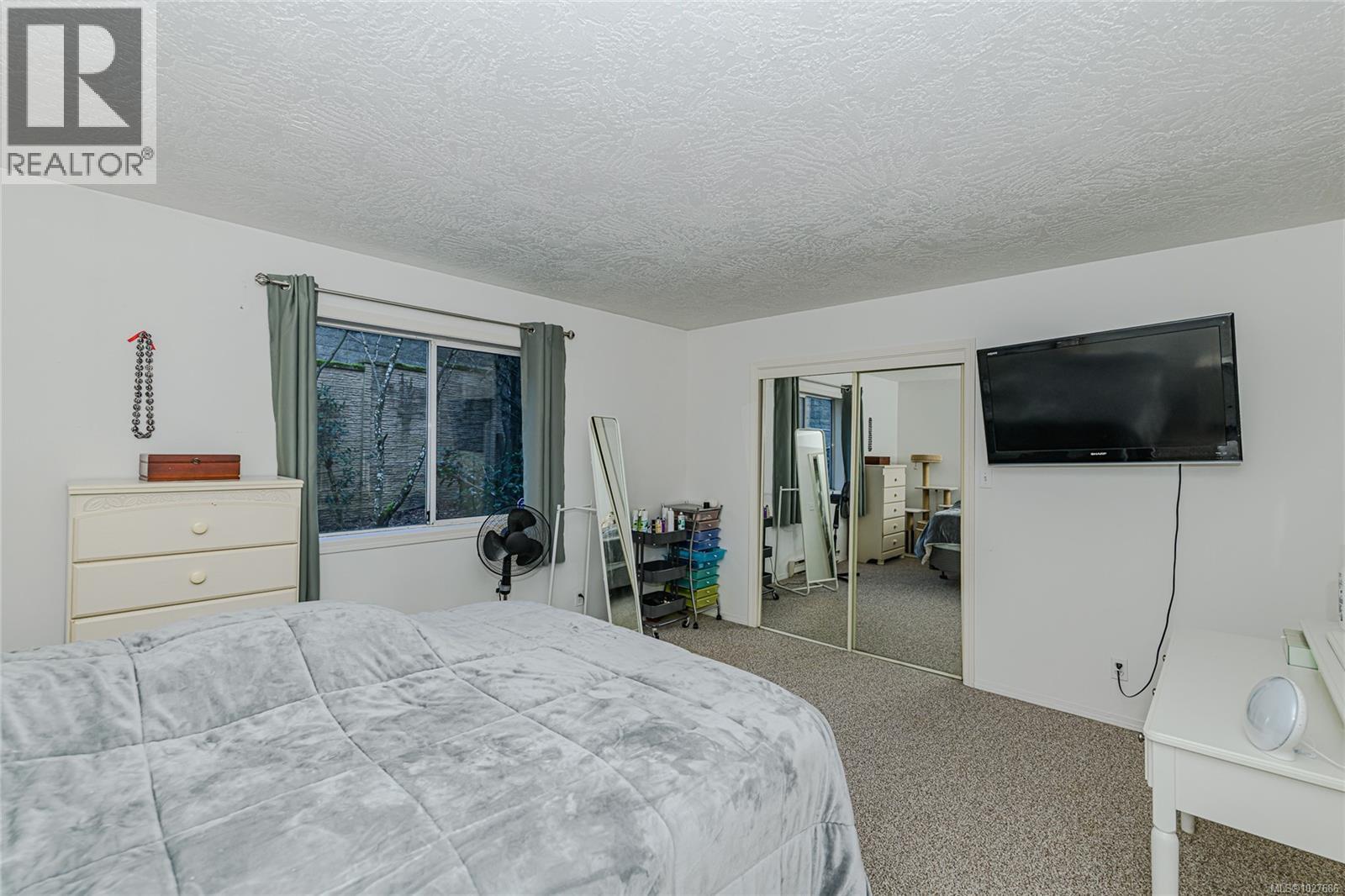  745 Cecil Blogg Drive, Colwood