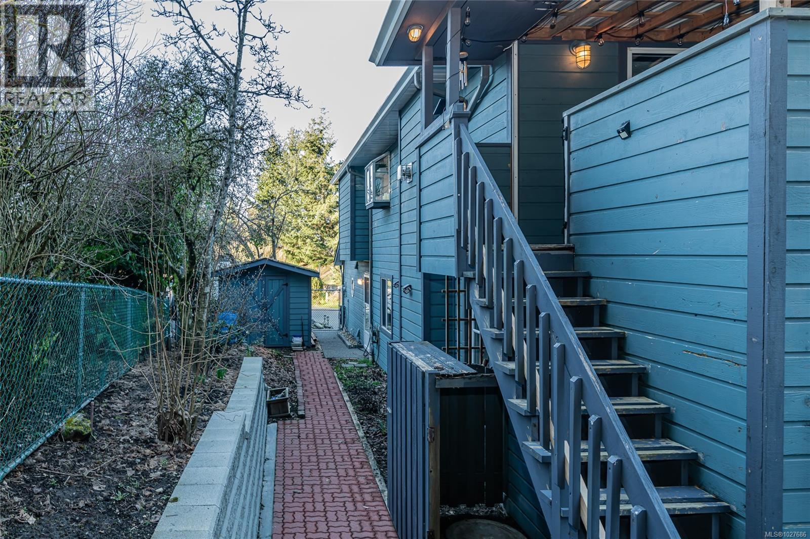  745 Cecil Blogg Drive, Colwood