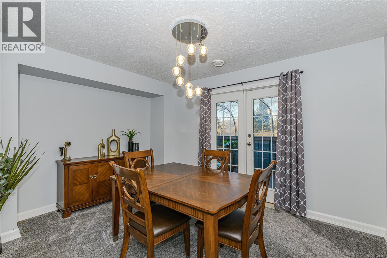  745 Cecil Blogg Drive, Colwood