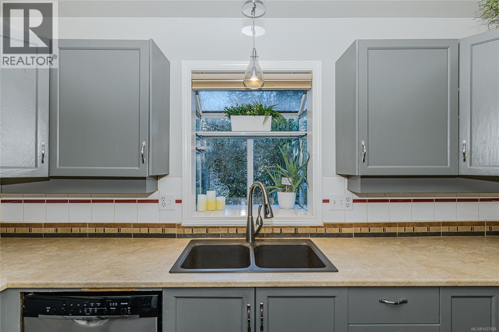  745 Cecil Blogg Drive, Colwood